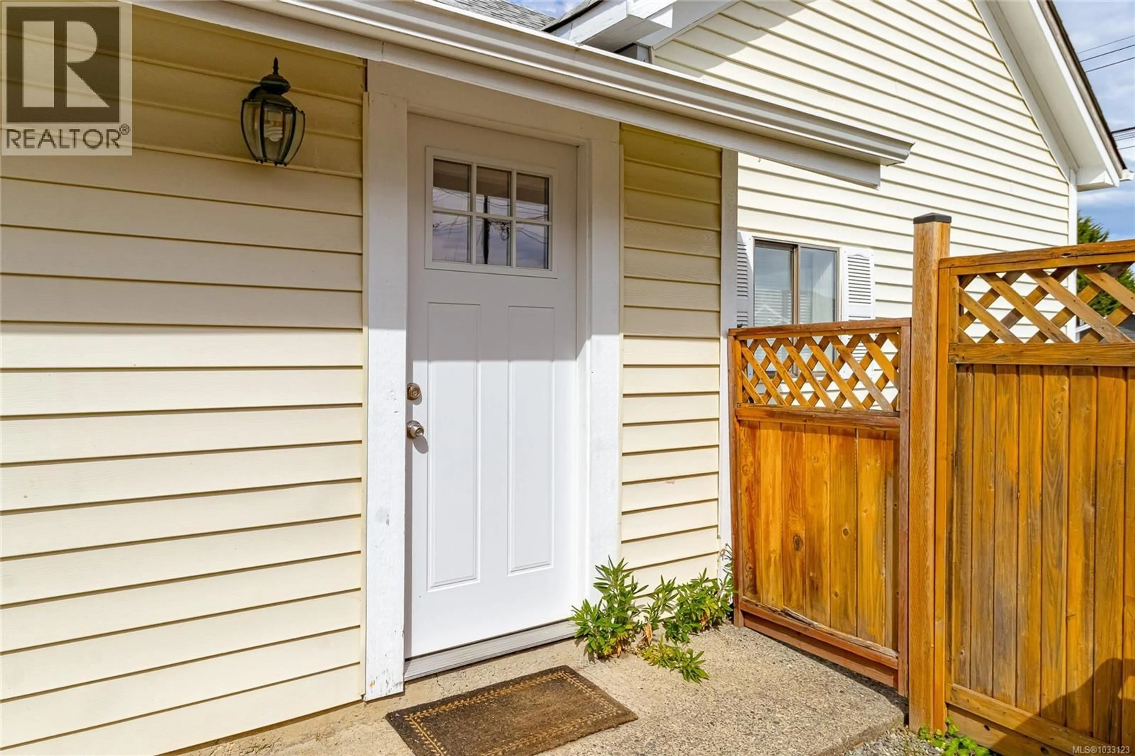 Unknown for 8138 EDMUND STREET, Crofton British Columbia V0R1R0