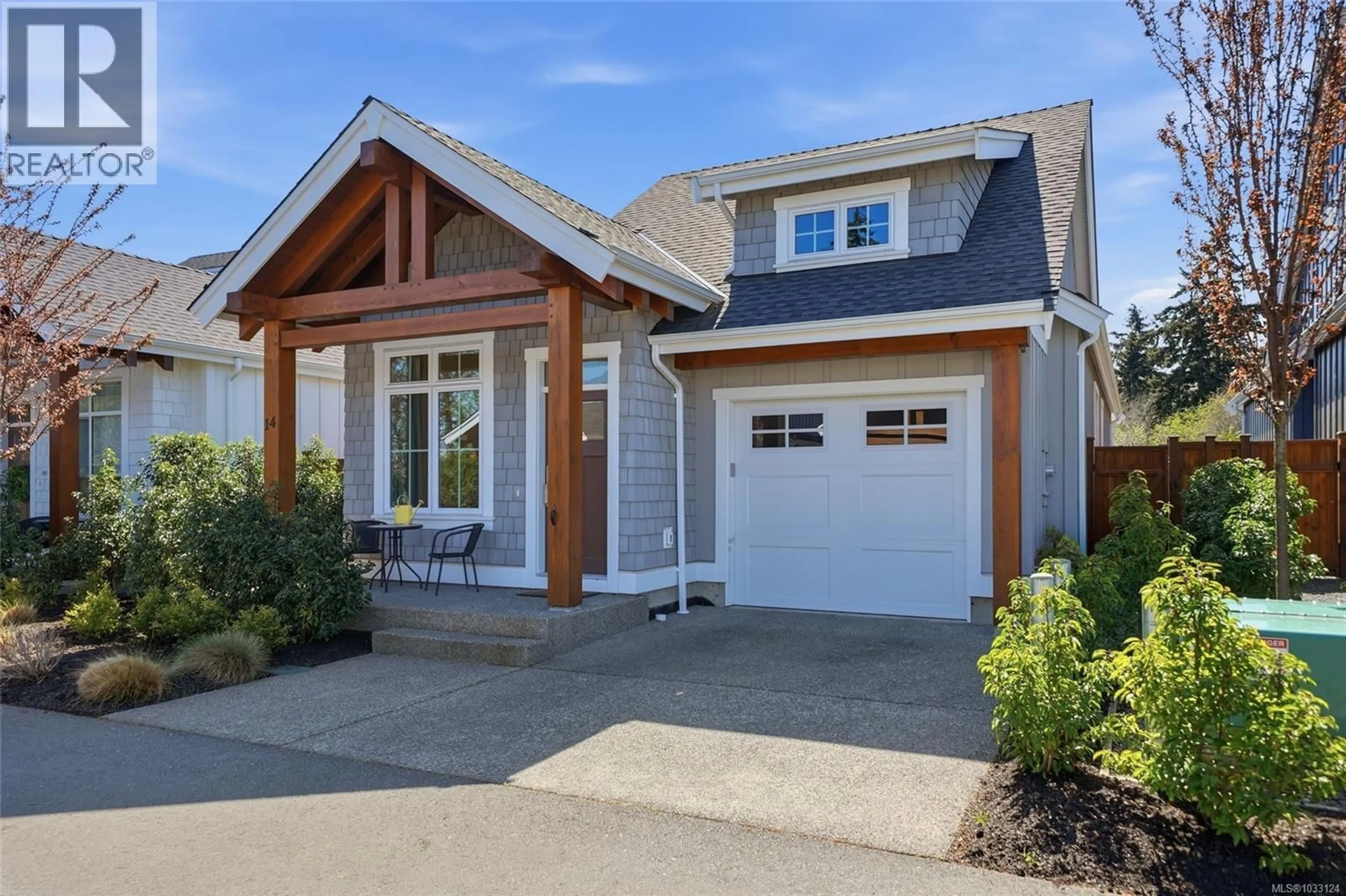 Home with vinyl exterior material, street for 14 - 846 ACKERMAN ROAD, Parksville British Columbia V9P0E9