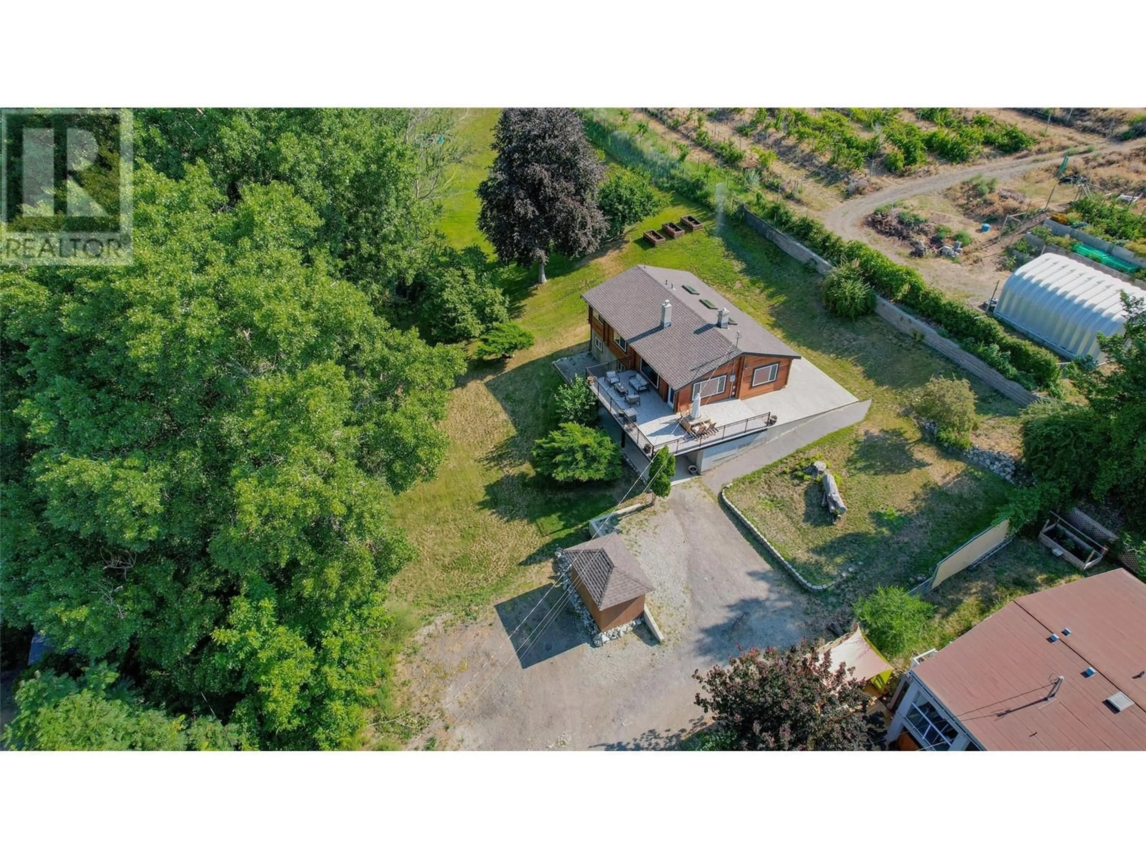 A pic from outside/outdoor area/front of a property/back of a property/a pic from drone, unknown for 4613 41ST Street, Osoyoos British Columbia V0H1V6