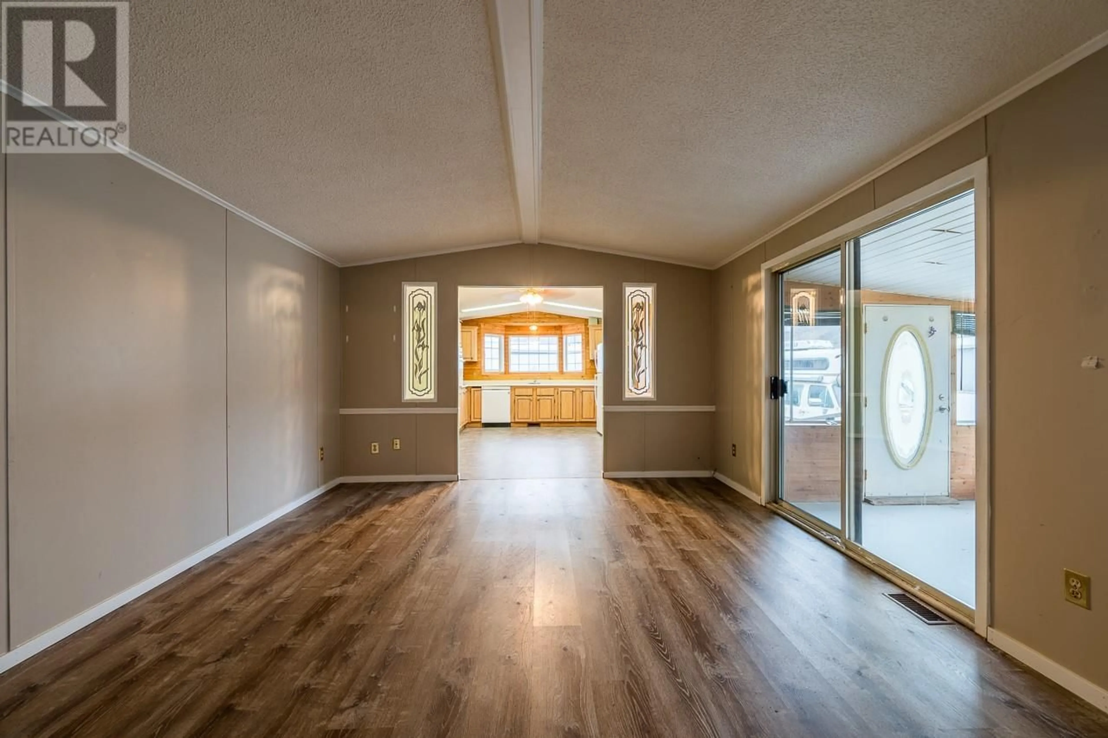 Indoor entryway for 1755 ORD Road Unit# 18, Kamloops British Columbia V2B7V5