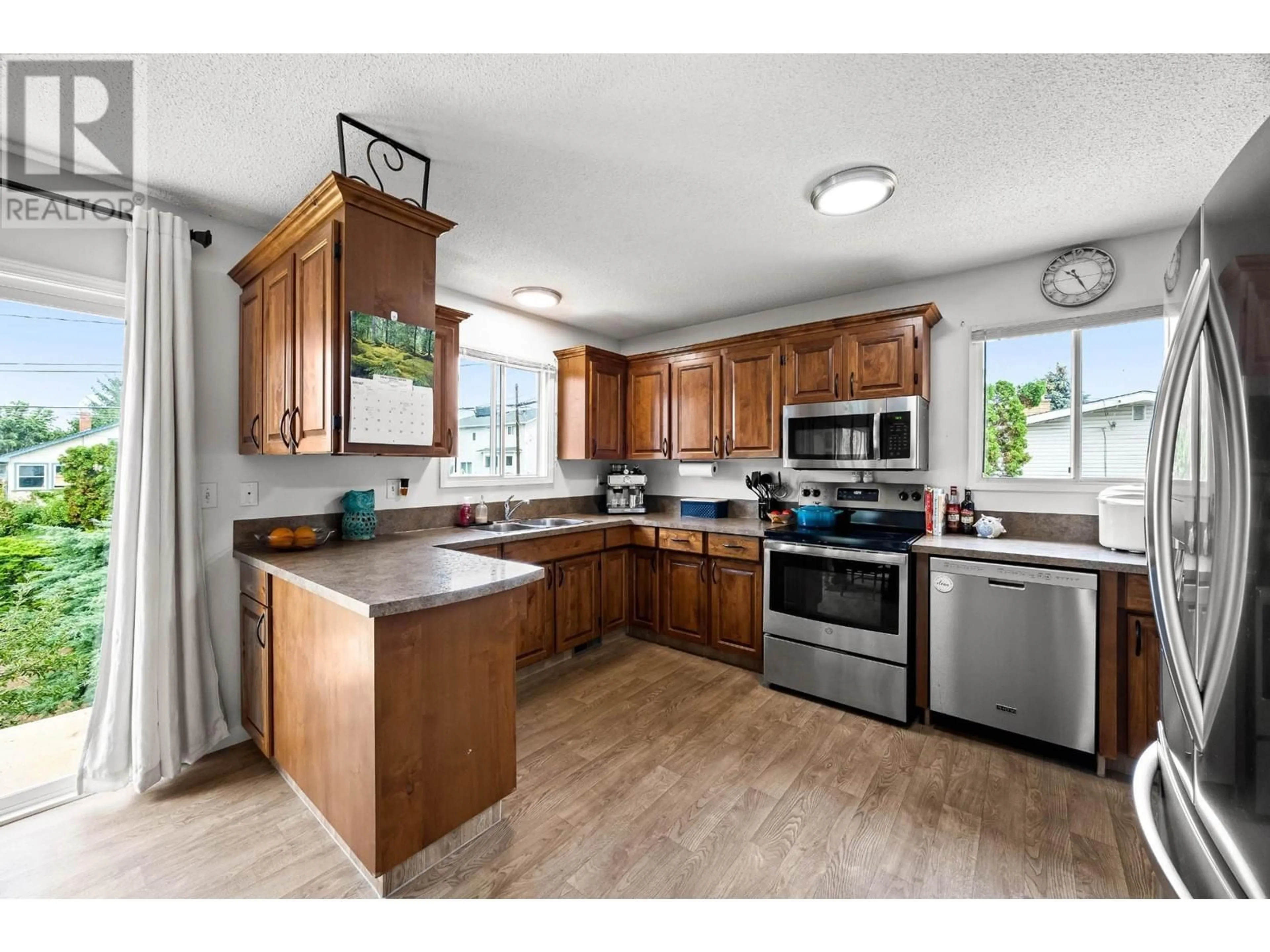 Open concept kitchen, unknown for 525 BLANCHE Street, Kamloops British Columbia V2H1T7