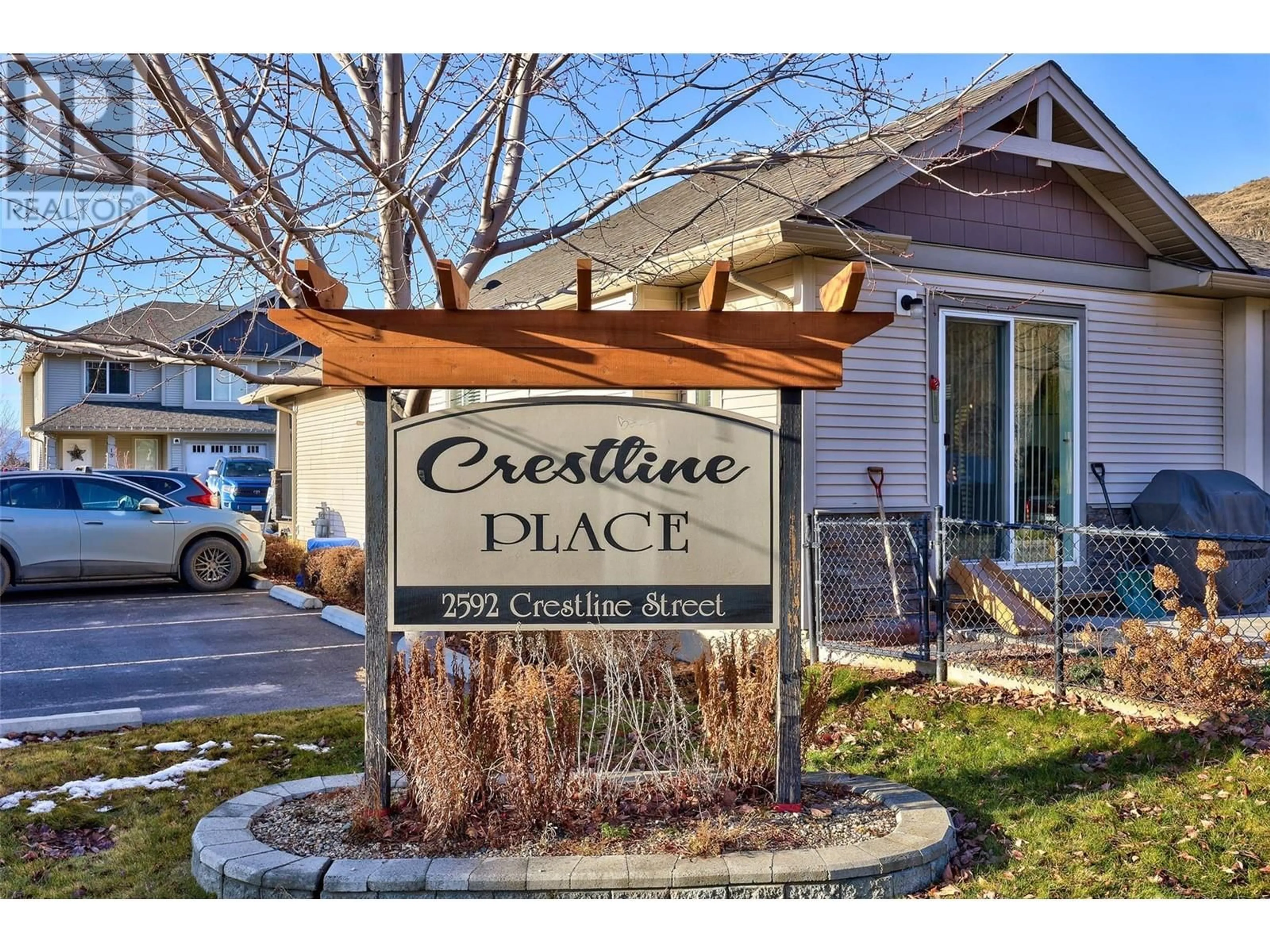 Indoor entryway for 2592 Crestline Street Unit# 14, Kamloops British Columbia V2B0E7