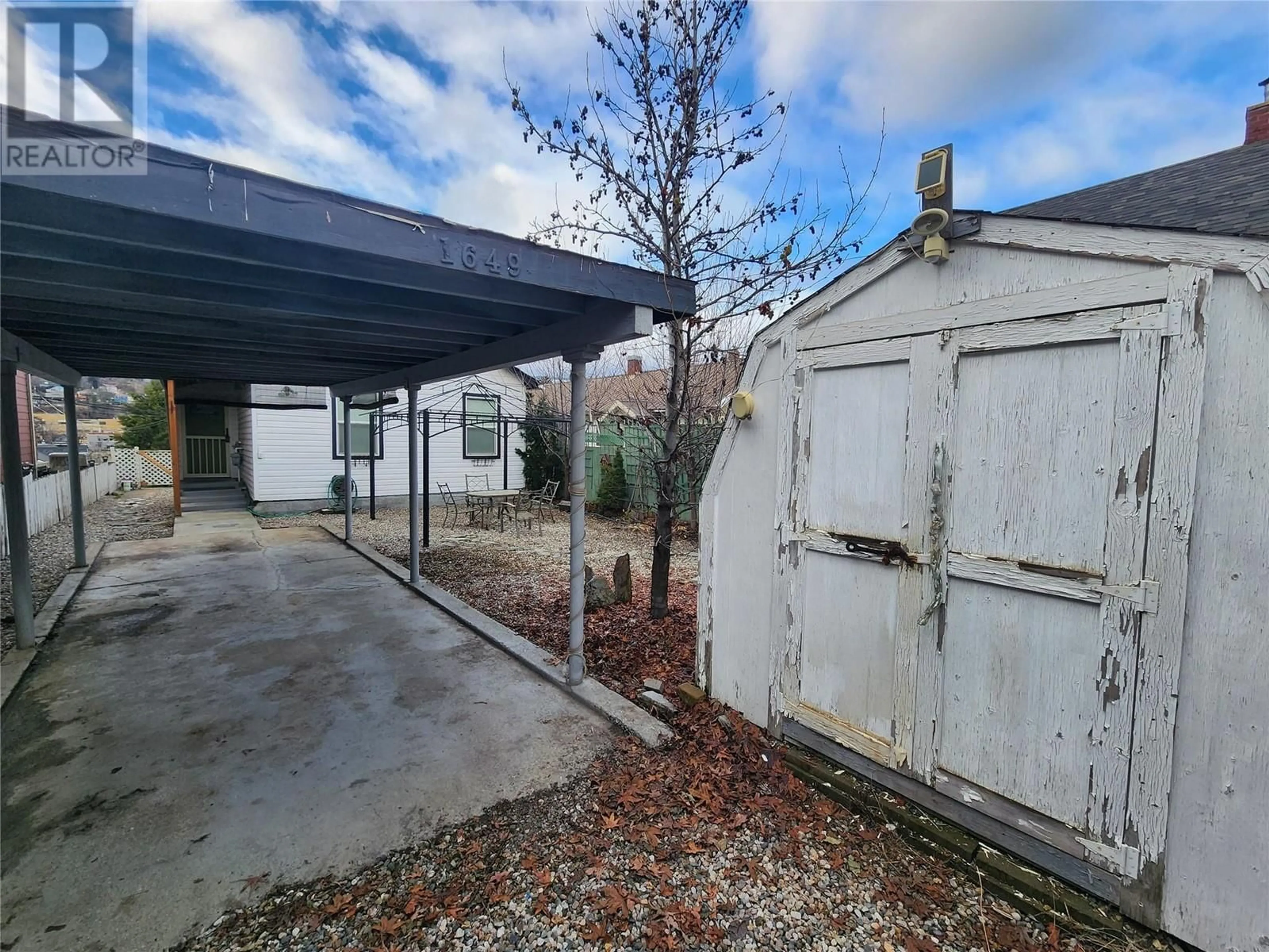 Shed for 1649 COLUMBIA Avenue, Trail British Columbia V1R1K3