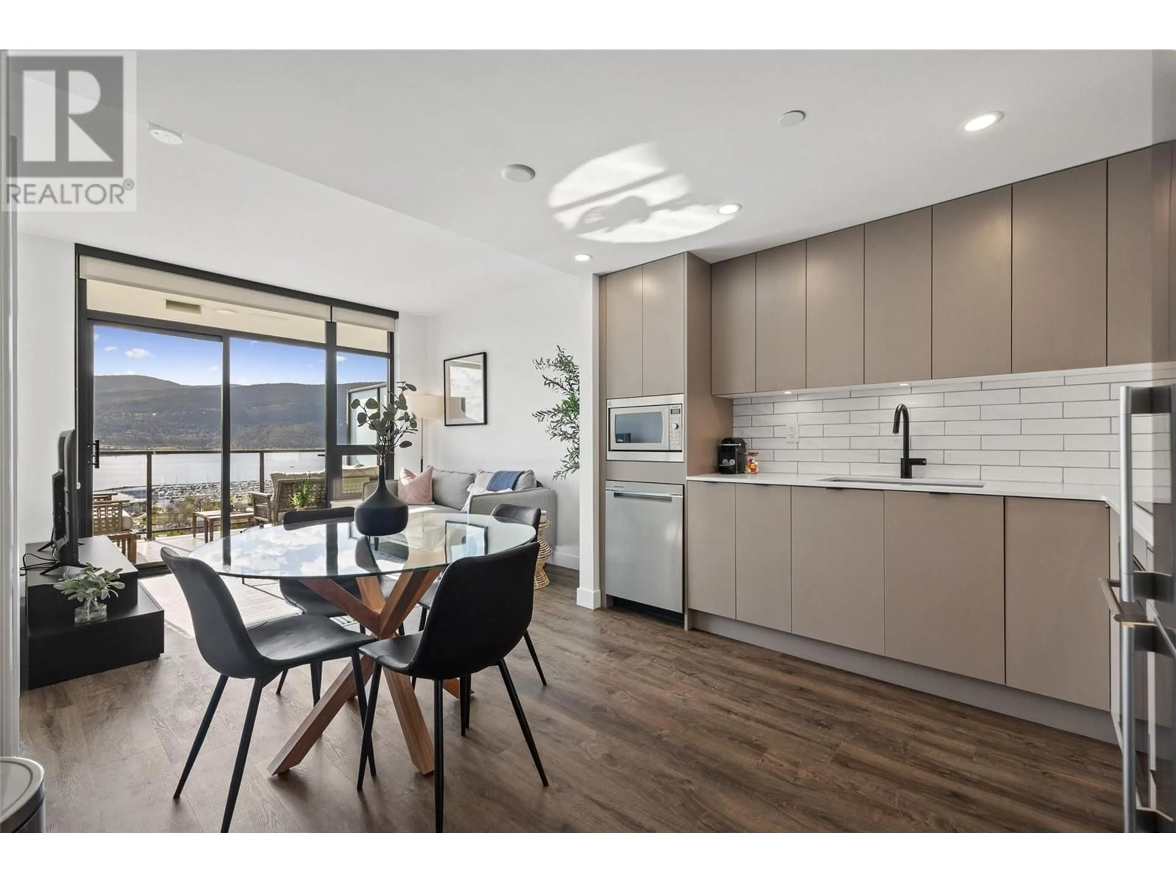 Open concept kitchen, unknown for 1471 St Paul Street Unit# 1606, Kelowna British Columbia V1Y2E4