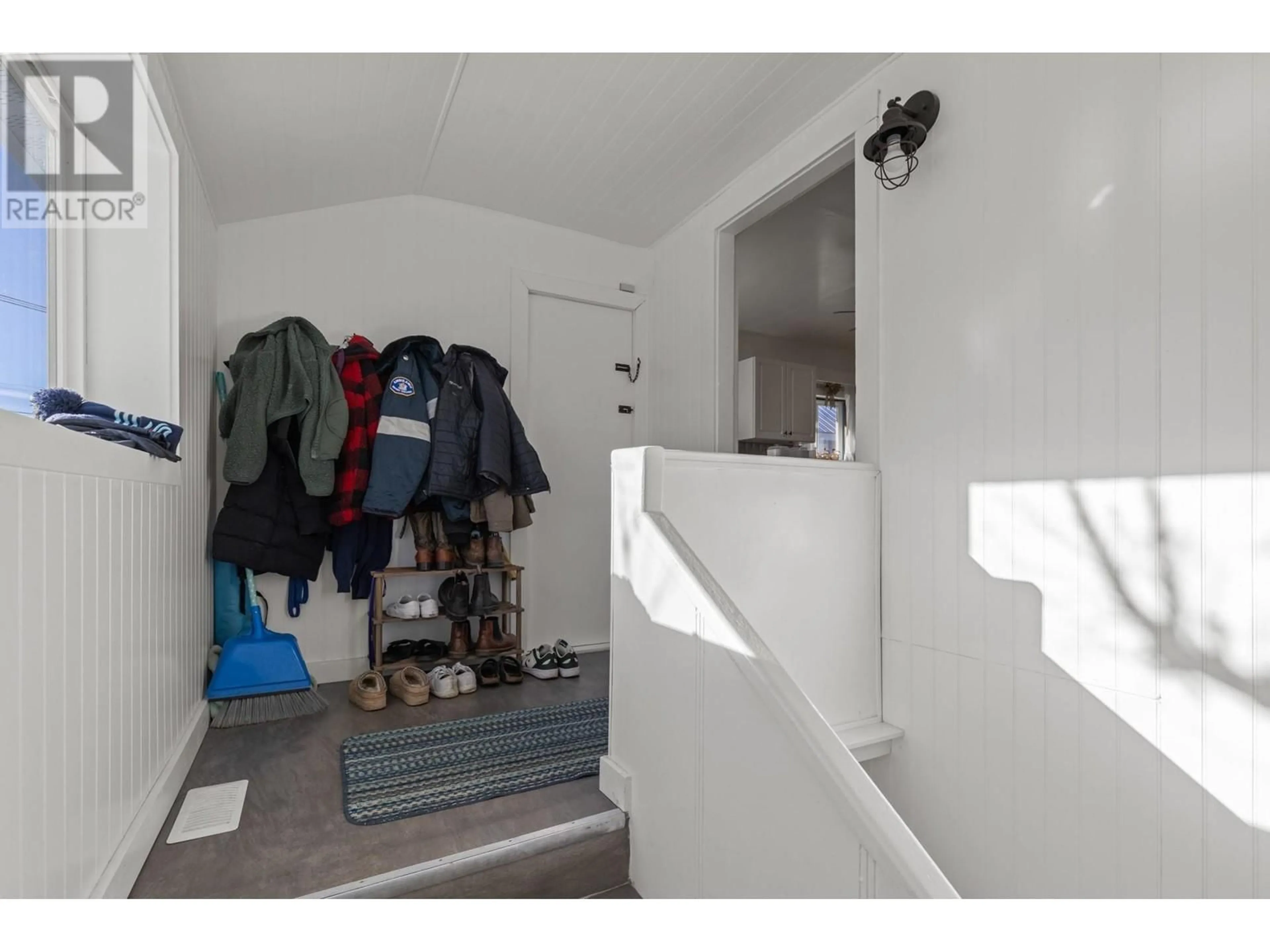 Storage room or clothes room or walk-in closet for 52 FENCHURCH Avenue, Princeton British Columbia V0X1W0