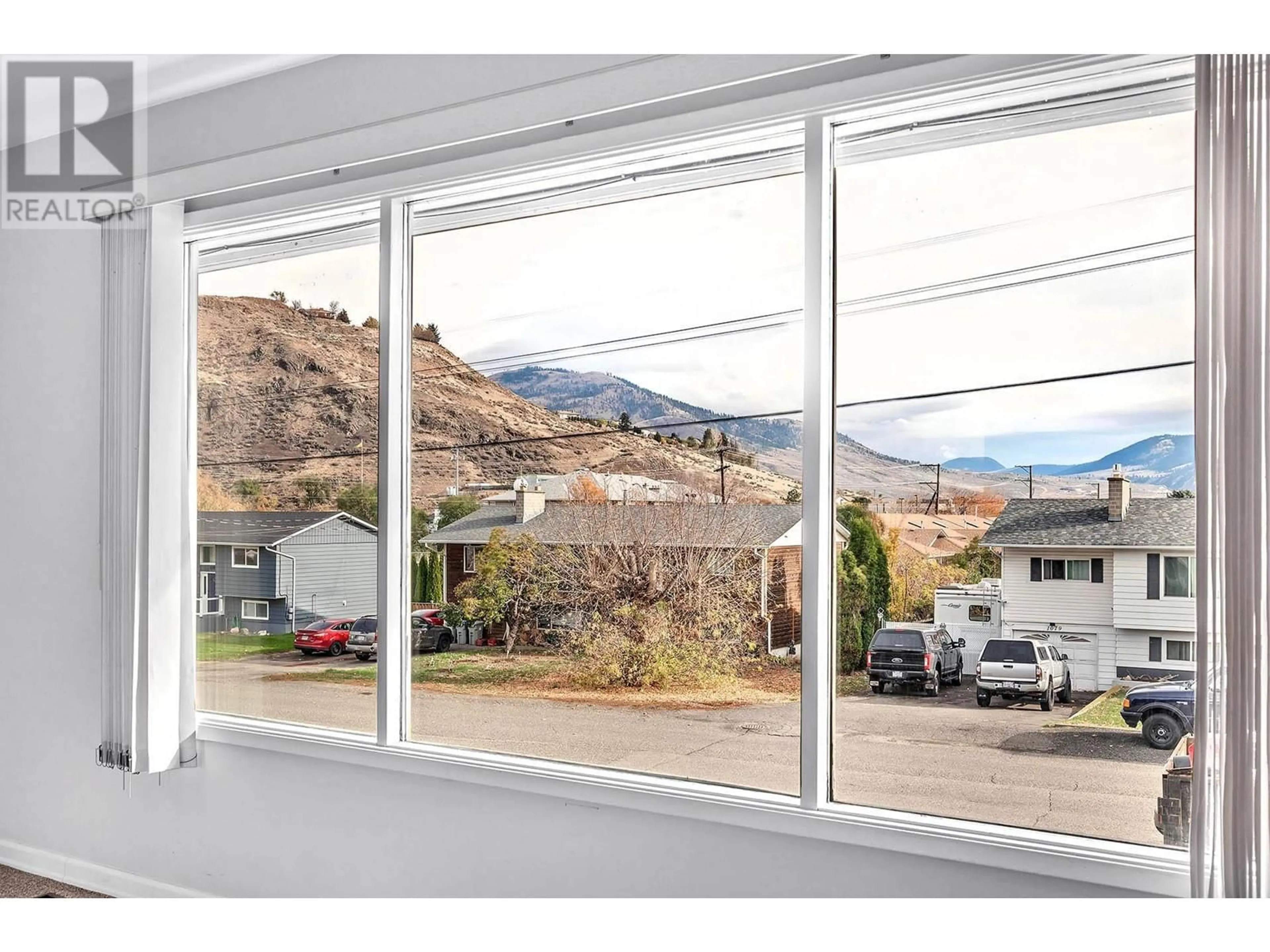 Unknown for 1074 OLLEK STREET, Kamloops British Columbia V2B5B2