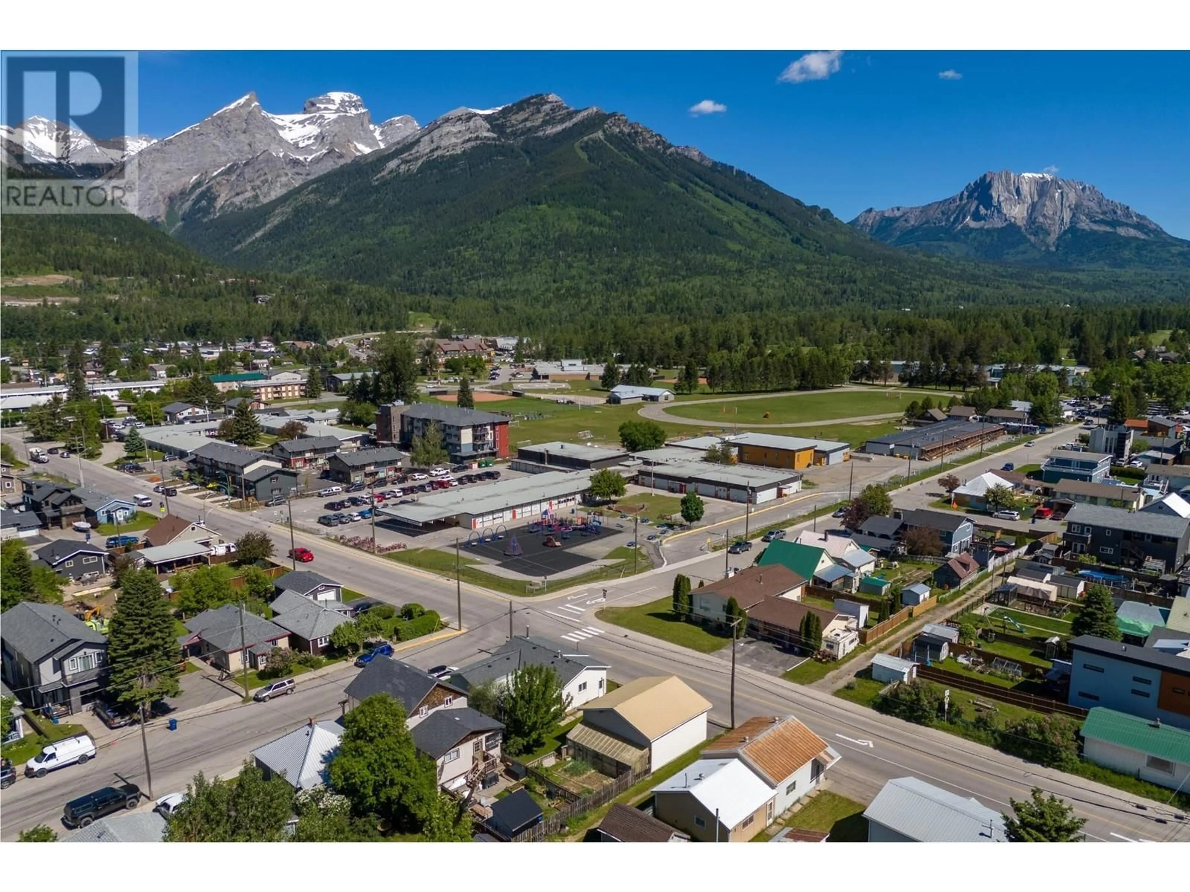 A pic from outside/outdoor area/front of a property/back of a property/a pic from drone, mountain view for 1292 2ND Avenue, Fernie British Columbia V0B1M0