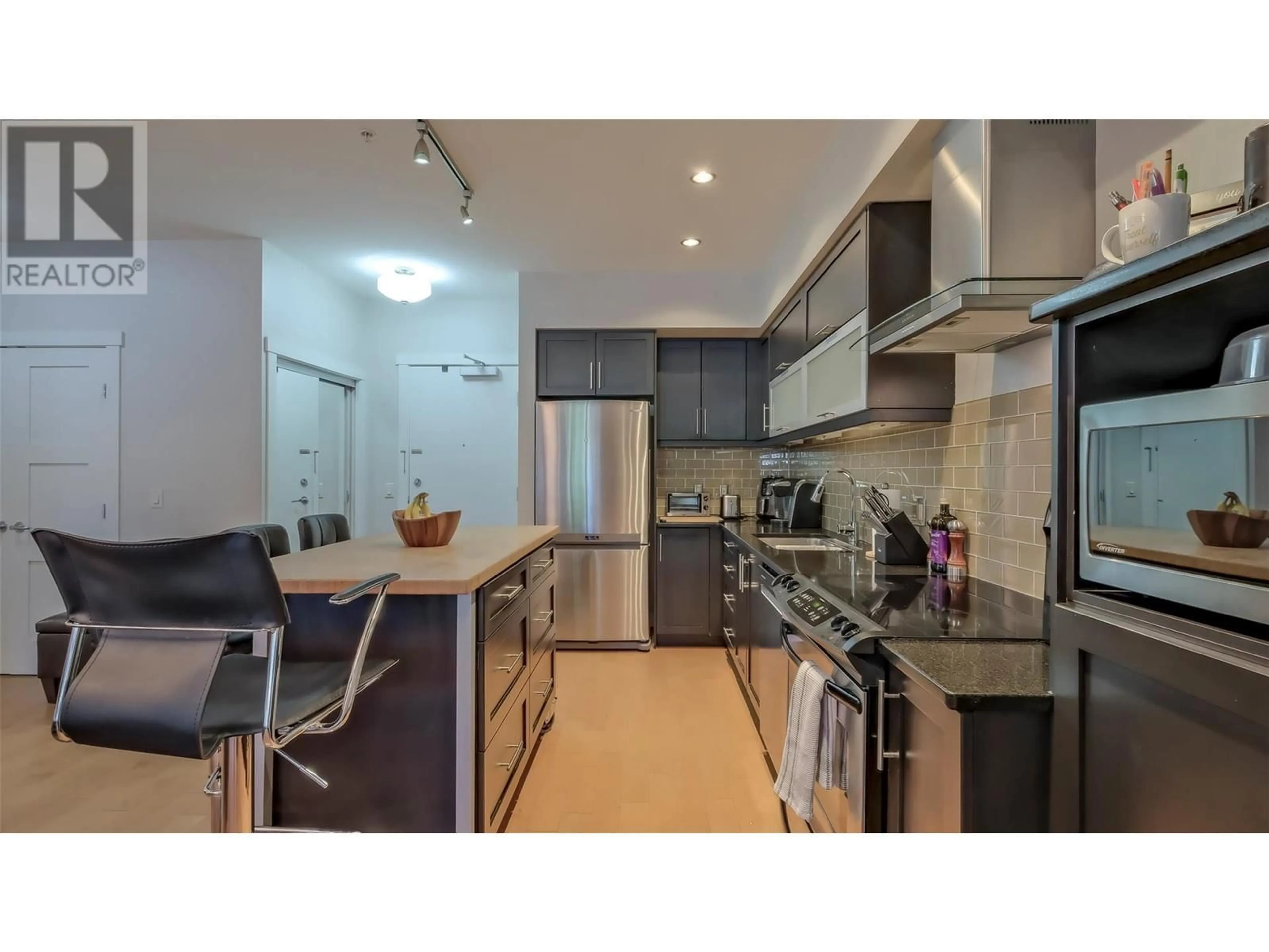 Open concept kitchen, unknown for 700 Martin Avenue Unit# 111, Kelowna British Columbia V1Y6V4