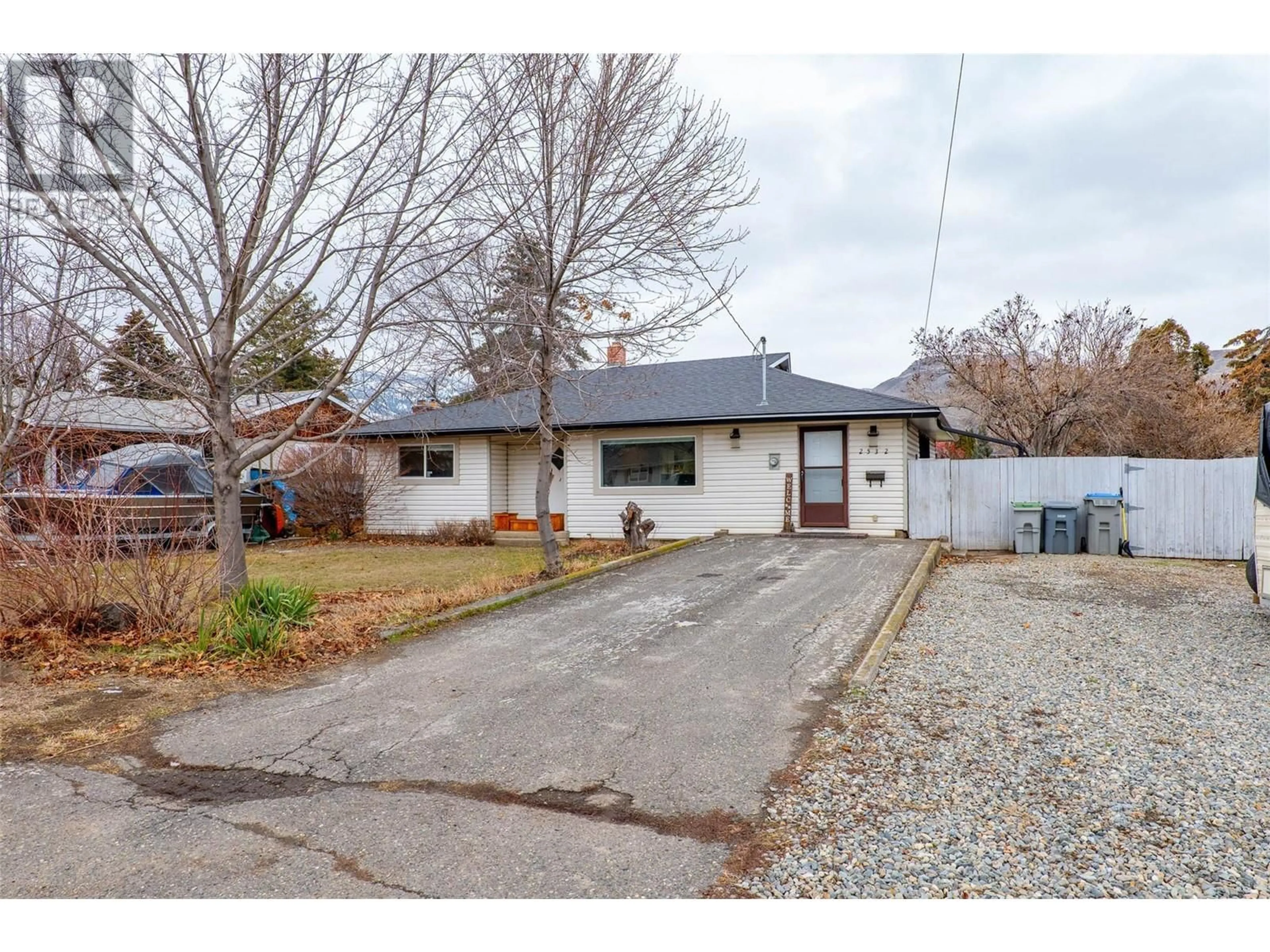 Unknown for 2532 YOUNG Avenue, Kamloops British Columbia V2B4M8