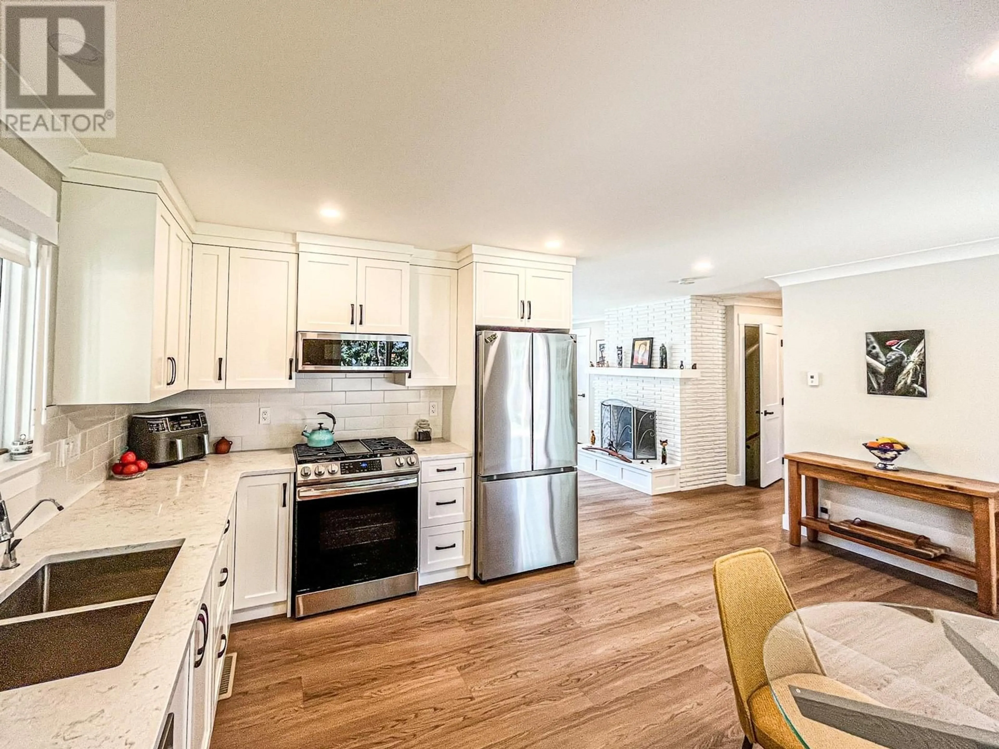 Open concept kitchen, unknown for 7812 GRAVENSTEIN DRIVE, Osoyoos British Columbia V0H1V0