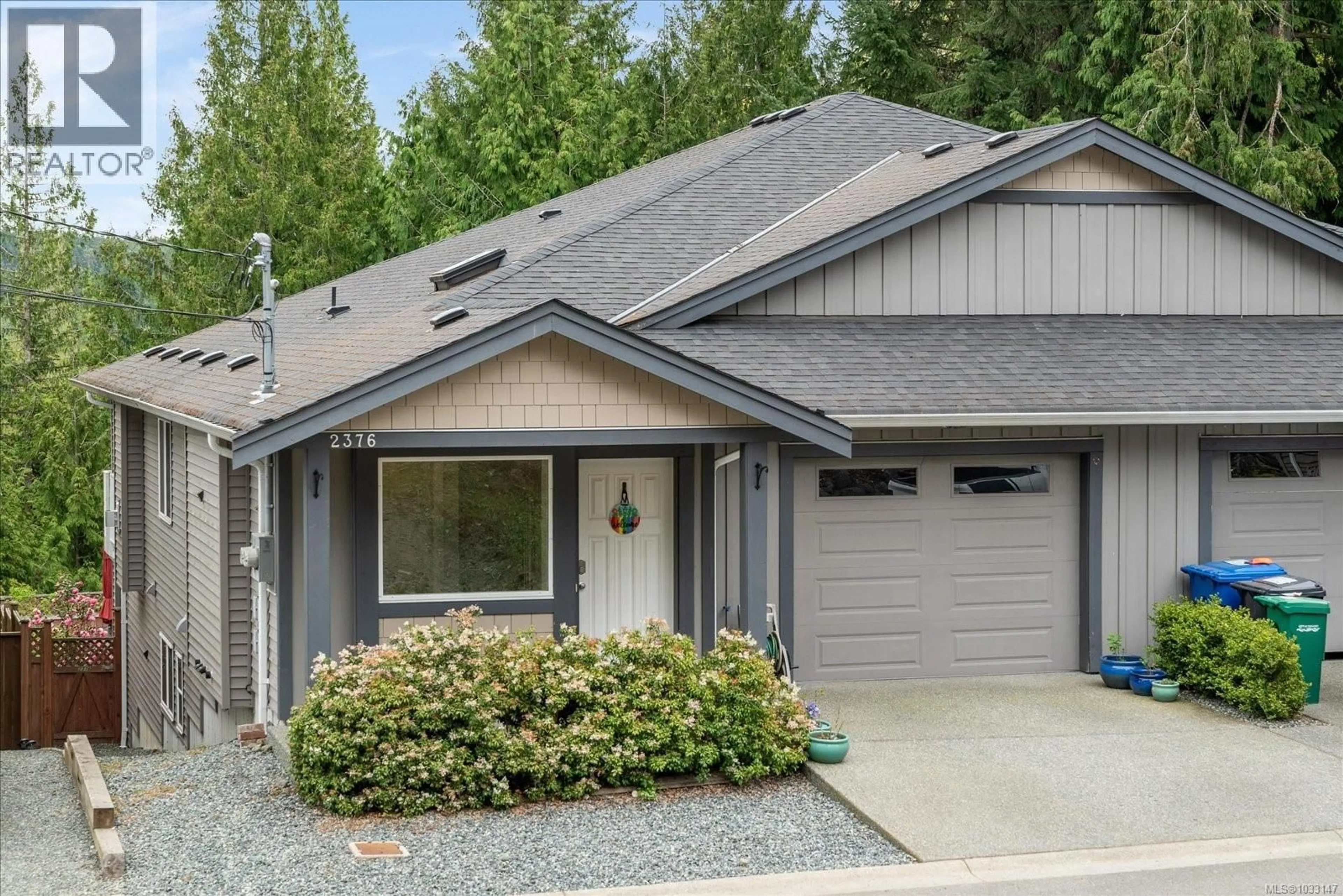 Home with vinyl exterior material, street for 2376 EXTENSION ROAD, Nanaimo British Columbia V9X0A9