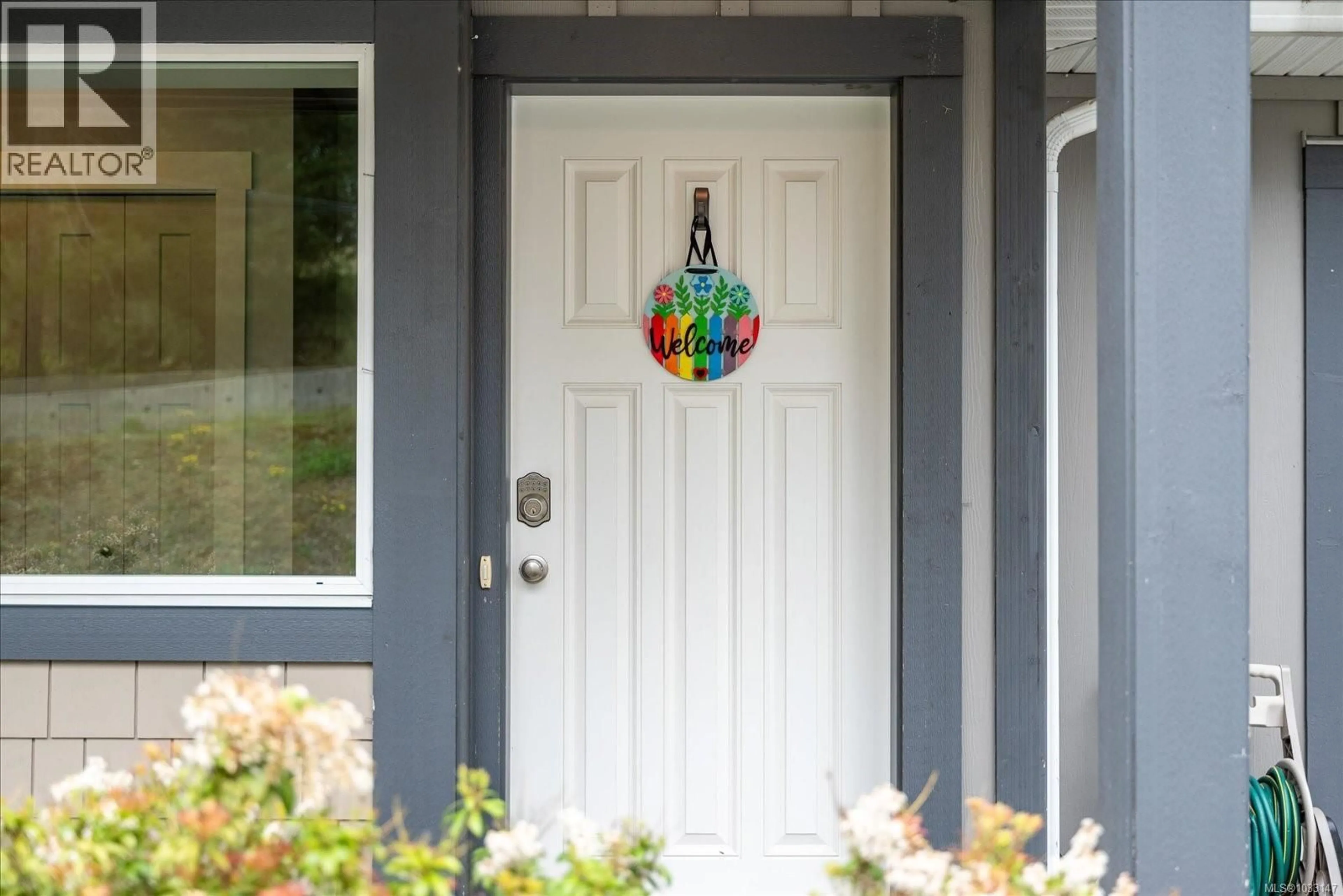 Home with vinyl exterior material, street for 2376 EXTENSION ROAD, Nanaimo British Columbia V9X0A9