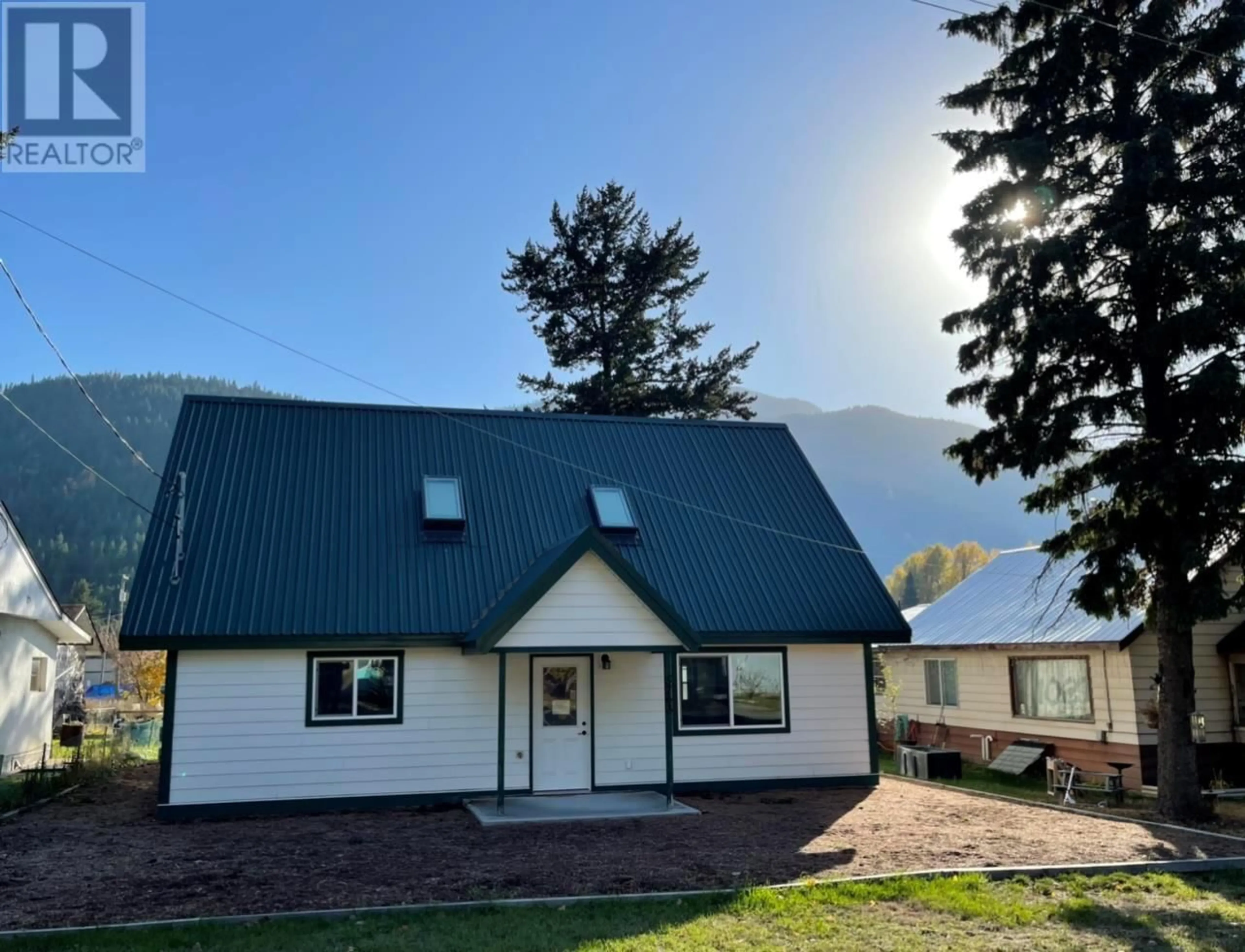 A pic from outside/outdoor area/front of a property/back of a property/a pic from drone, mountain view for 5763 Ponderosa Road, Falkland British Columbia V0E1W0