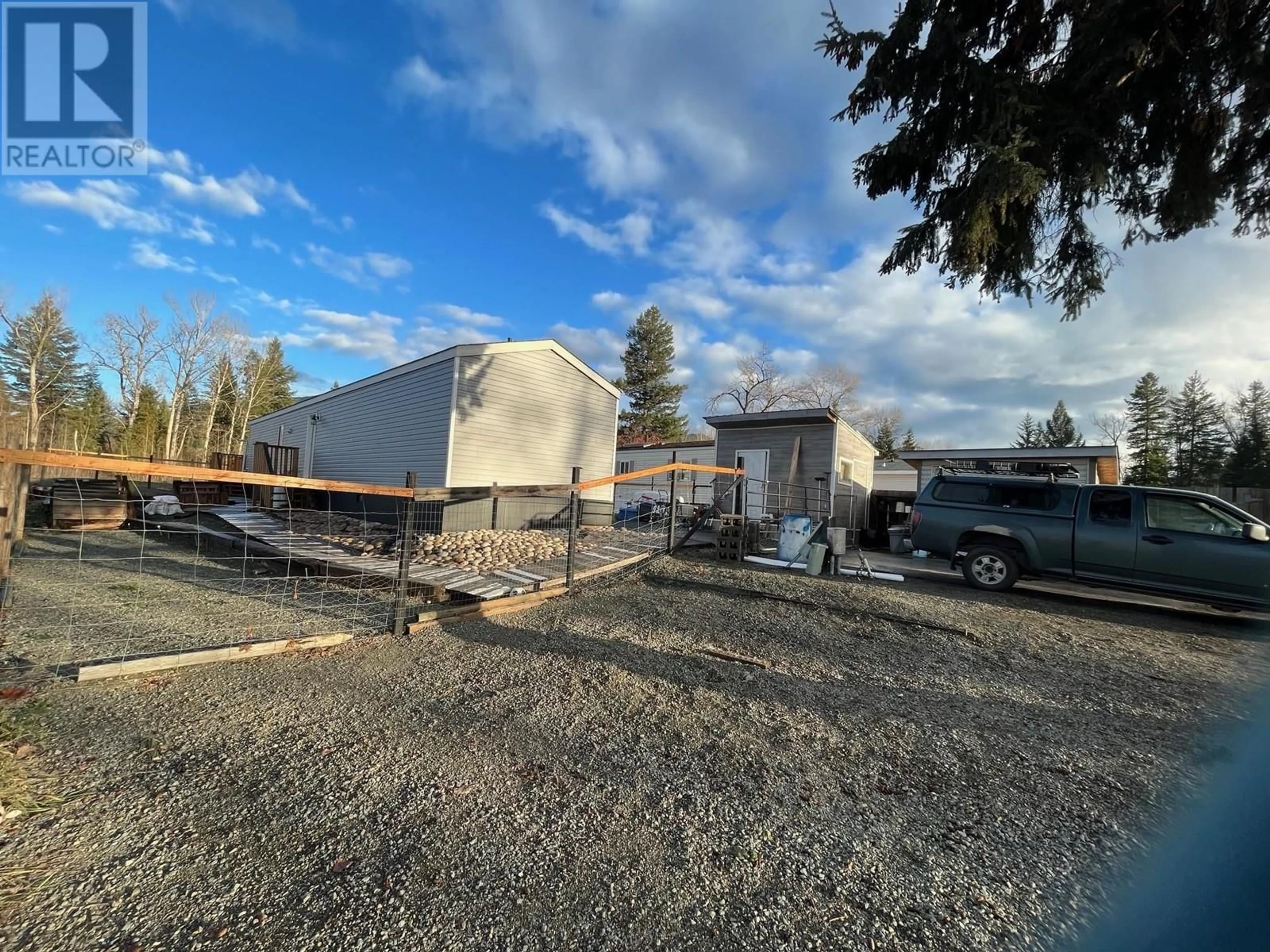 A pic from outside/outdoor area/front of a property/back of a property/a pic from drone, building for 4626 Summer Road Unit# 16, Barriere British Columbia V0E1E0