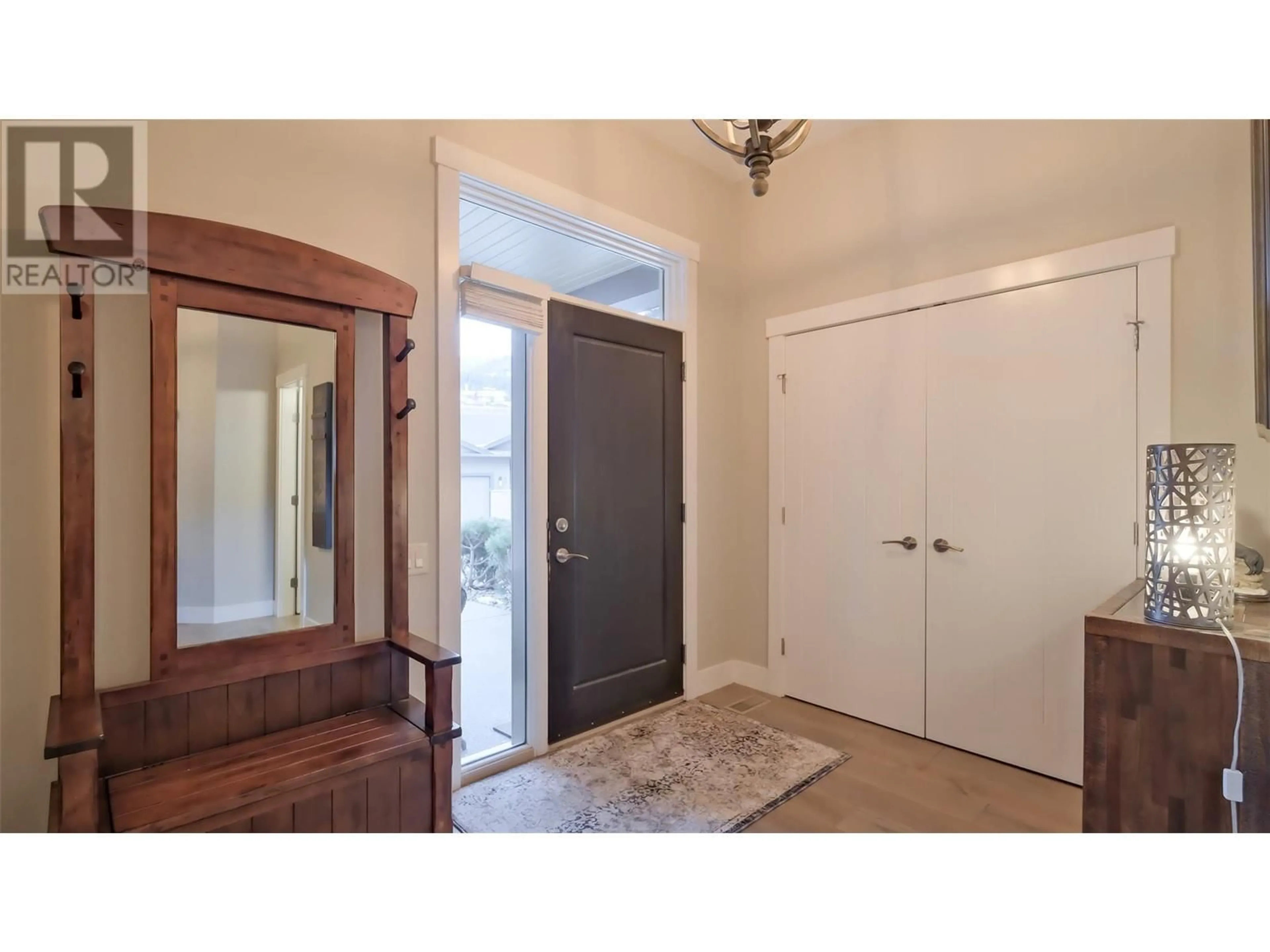 Indoor entryway for 1836 Tower Ranch Boulevard Unit# 5, Kelowna British Columbia V1P1S8