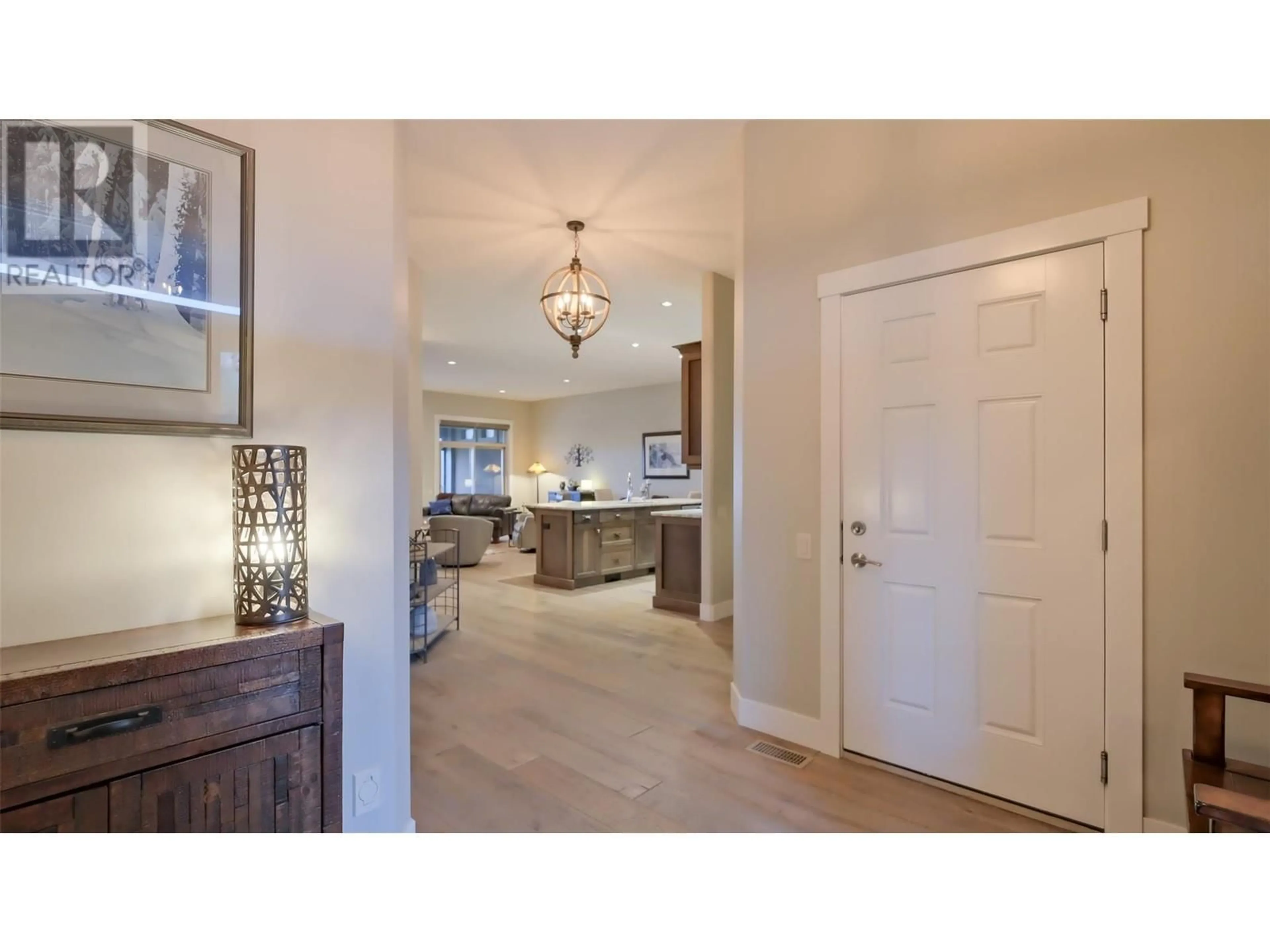 Indoor entryway for 1836 Tower Ranch Boulevard Unit# 5, Kelowna British Columbia V1P1S8