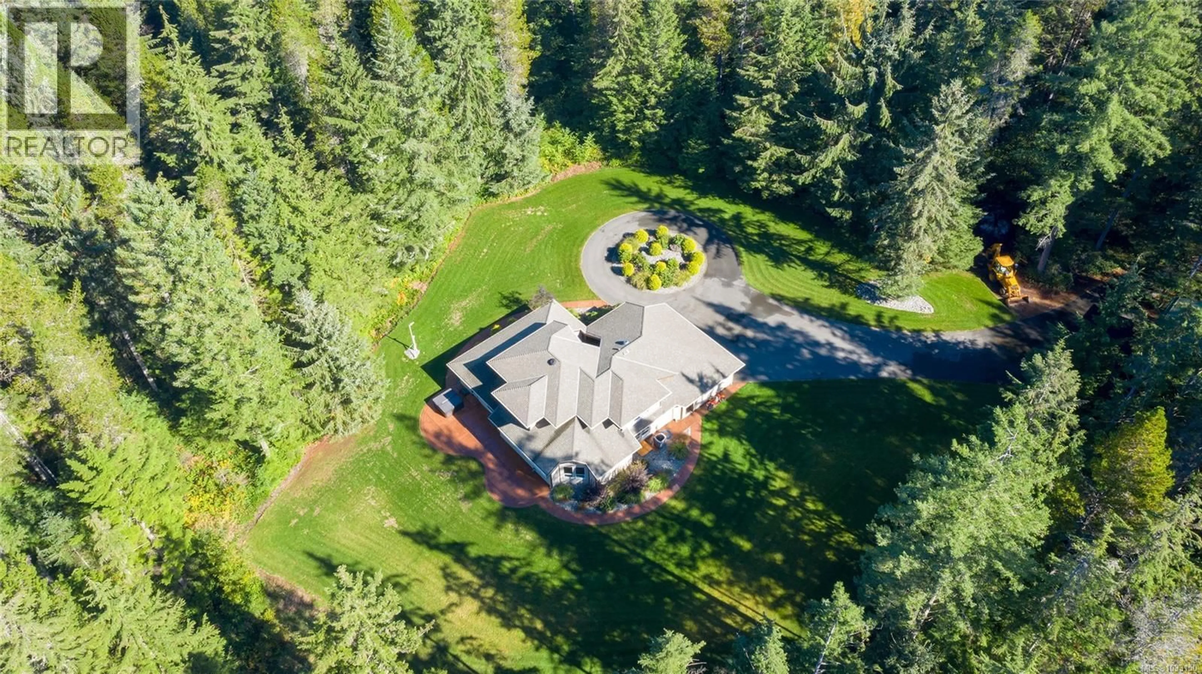 A pic from outside/outdoor area/front of a property/back of a property/a pic from drone, unknown for 5165 DUNCAN BAY ROAD, Campbell River British Columbia V9H1N6