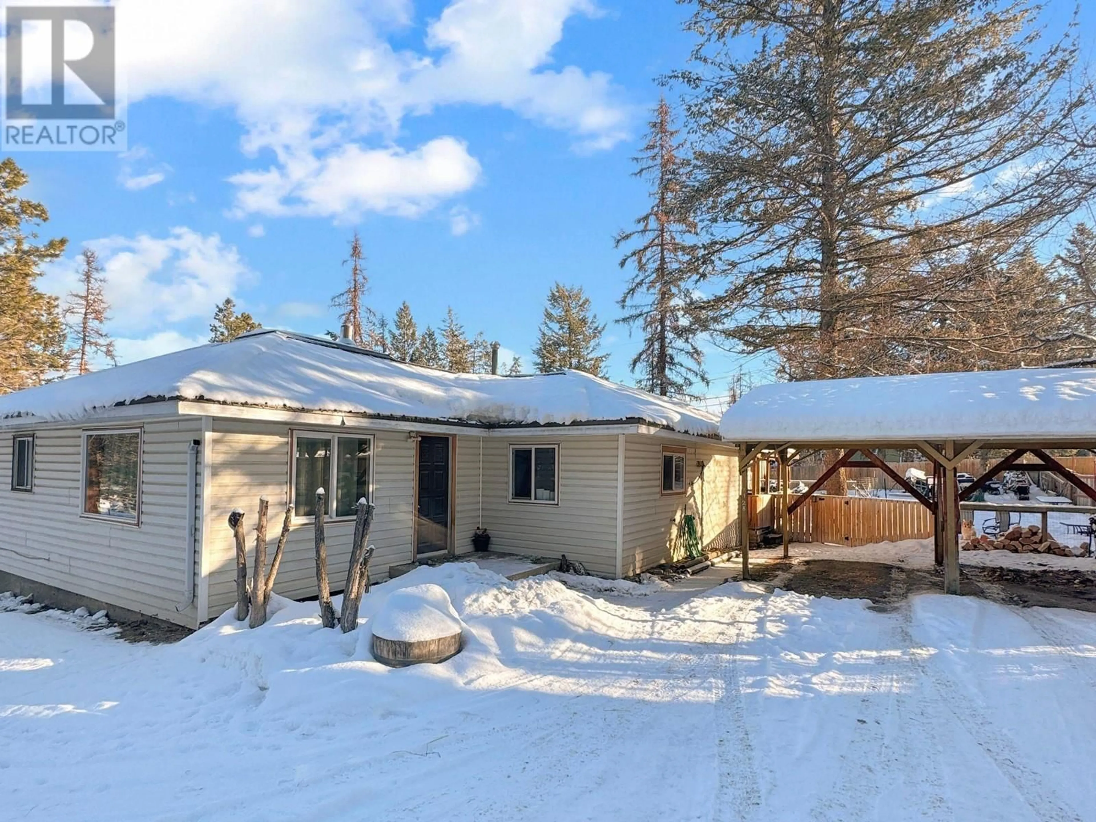 A pic from outside/outdoor area/front of a property/back of a property/a pic from drone, street for 1128 24TH  S Avenue, Cranbrook British Columbia V1C6Y8