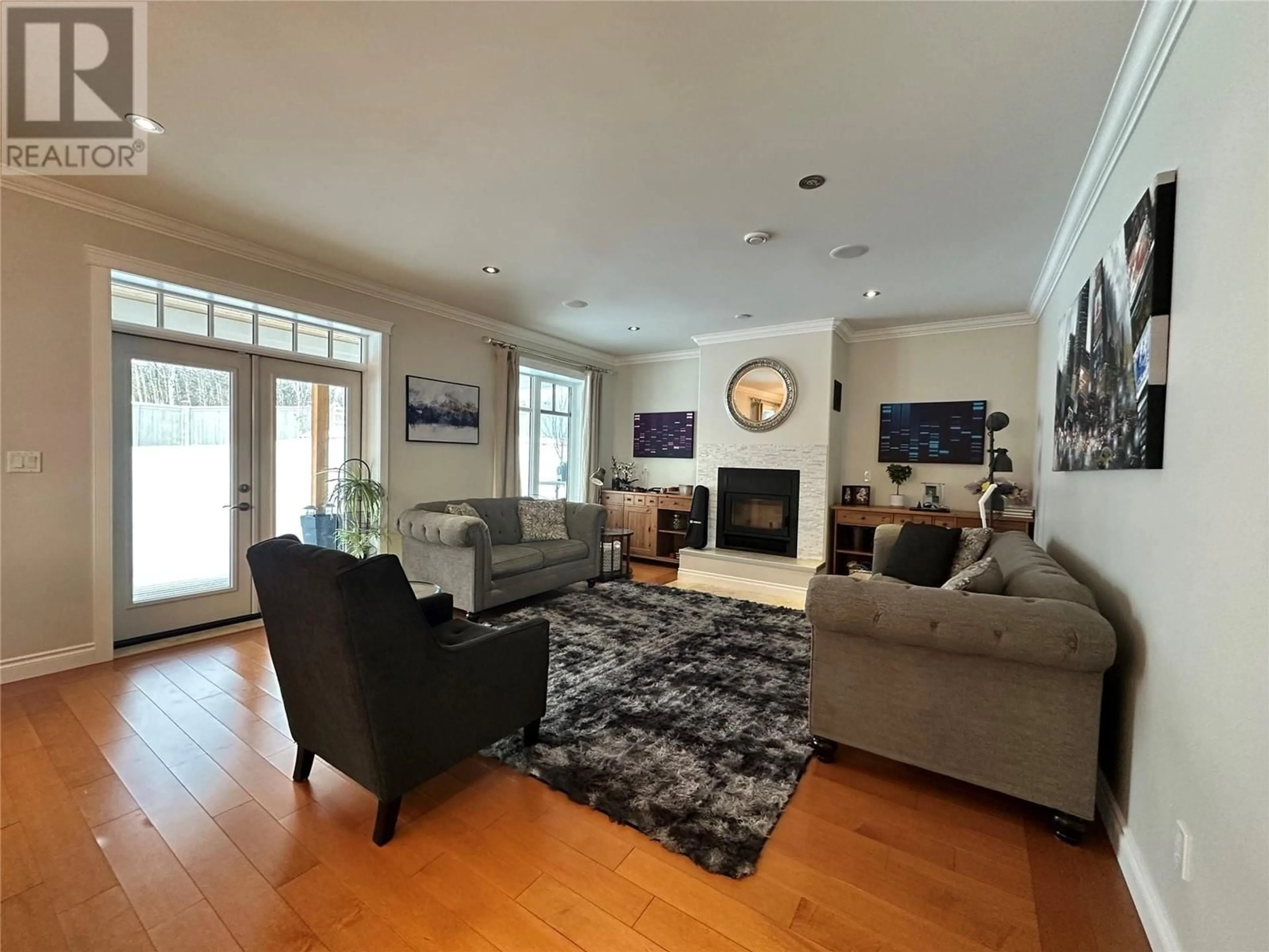 Living room with furniture, unknown for 9109 Forest Park Drive, Dawson Creek British Columbia V1G4Z4