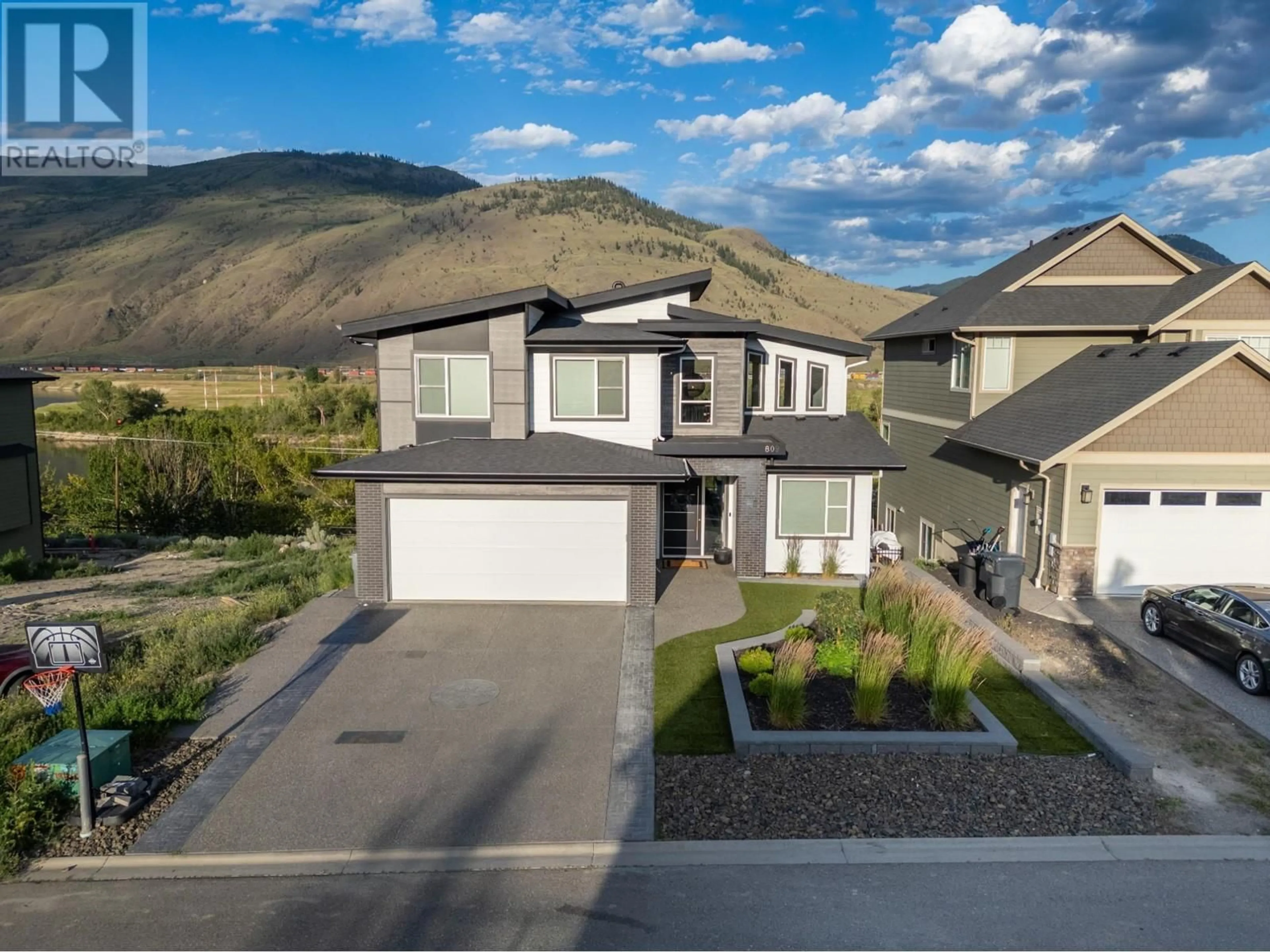 A pic from outside/outdoor area/front of a property/back of a property/a pic from drone, mountain view for 809 WOODRUSH Court, Kamloops British Columbia V2B0E3