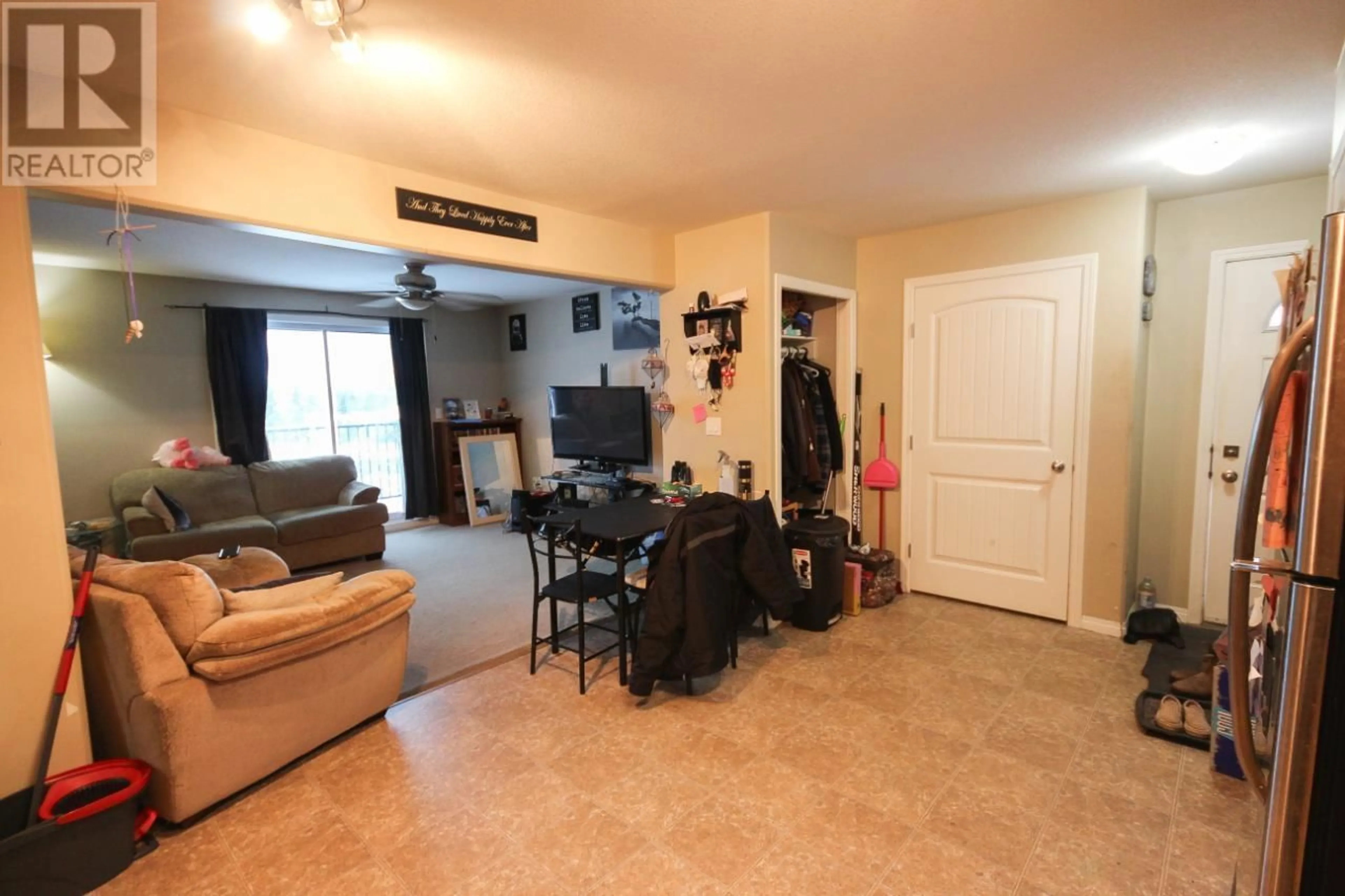 A pic of a room for 809 96 Avenue Unit# 2, Dawson Creek British Columbia V1G1K7