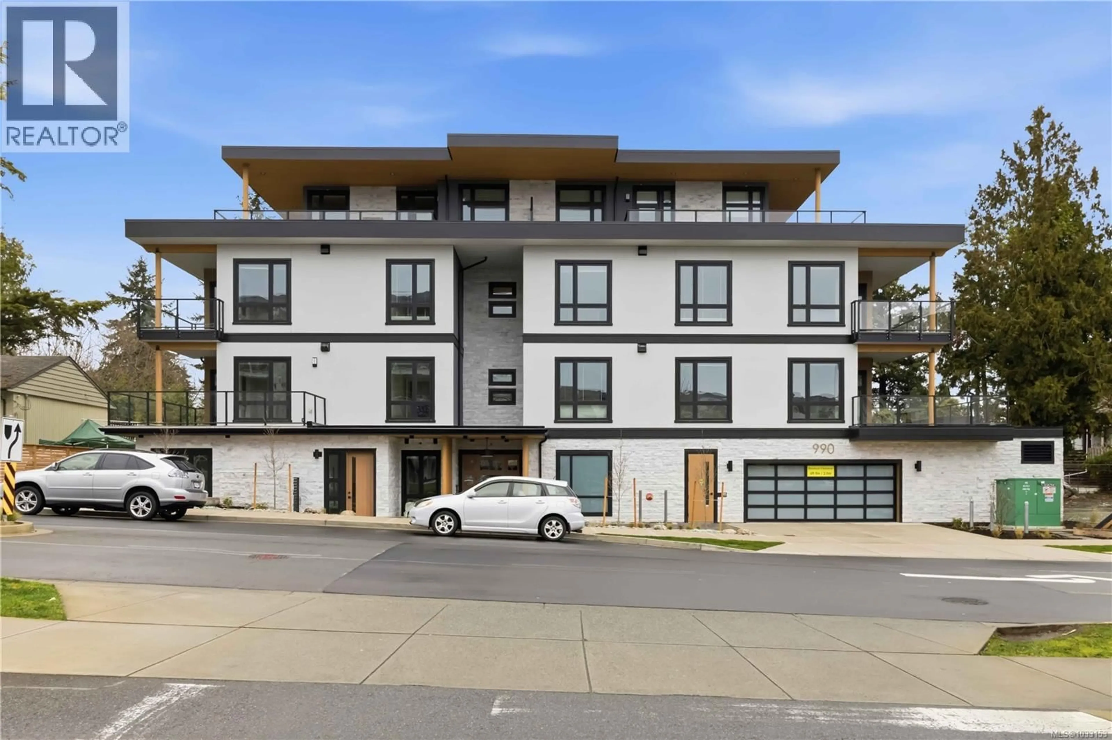 Unknown for 103 - 990 DOUMAC AVENUE, Saanich British Columbia V8Y1M4