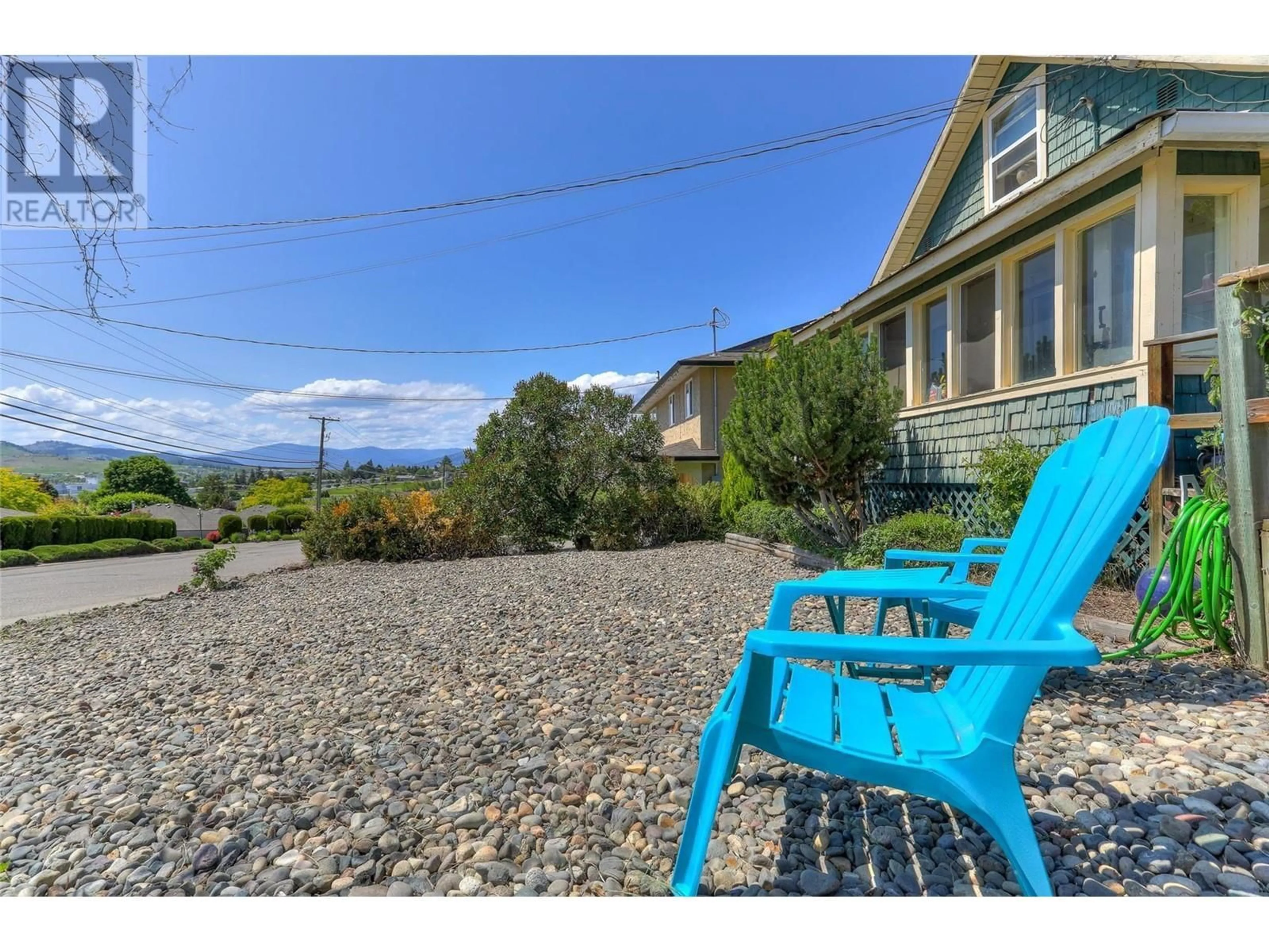 Patio, water/lake/river/ocean view for 1209 25 Avenue, Vernon British Columbia V1T7L5