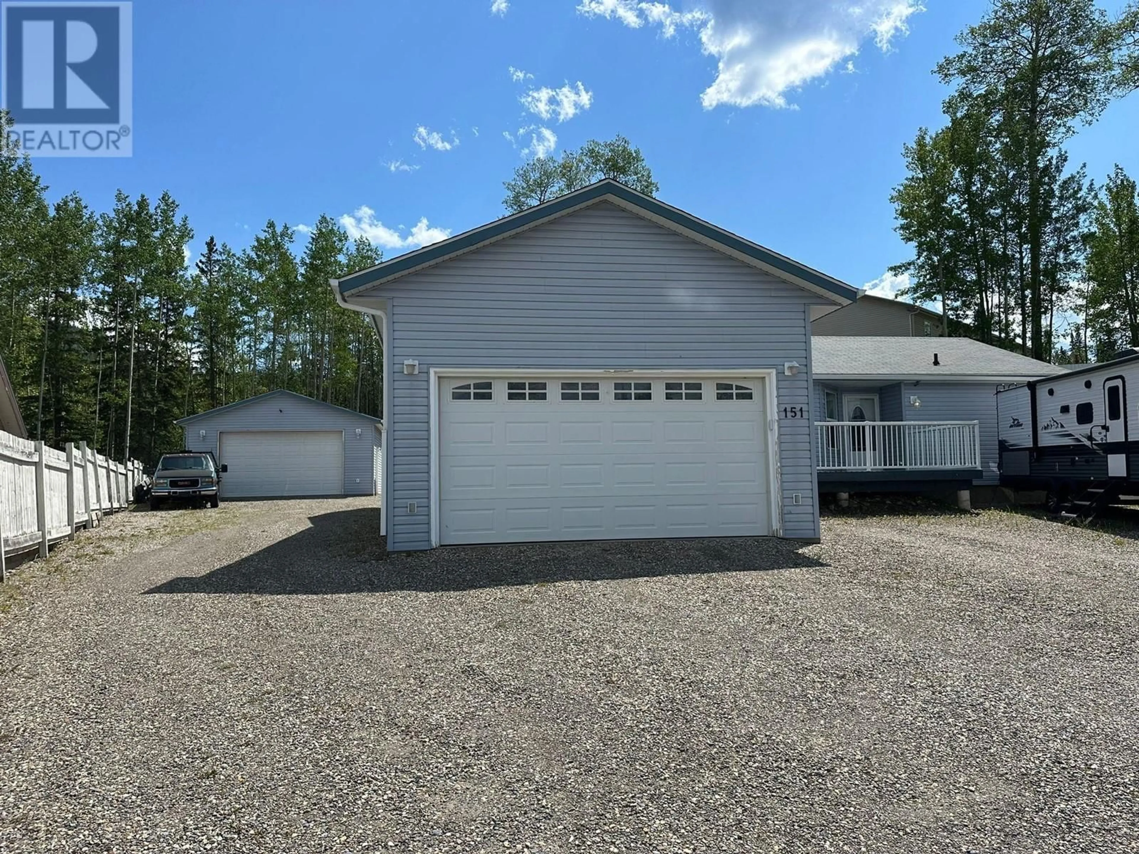 Indoor garage for 151 Kinuseo Avenue, Tumbler Ridge British Columbia V0C2W0