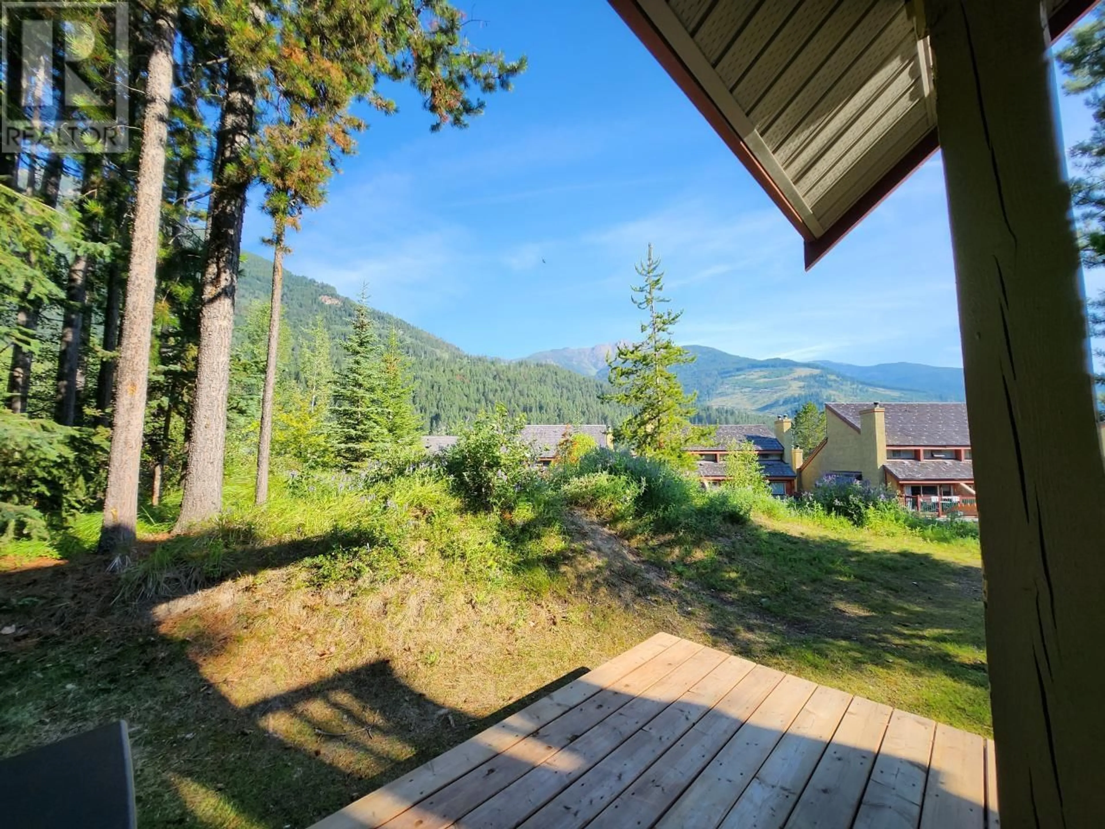 Patio, mountain view for 2025 GREYWOLF Drive Unit# 14, Panorama British Columbia V0A1T0