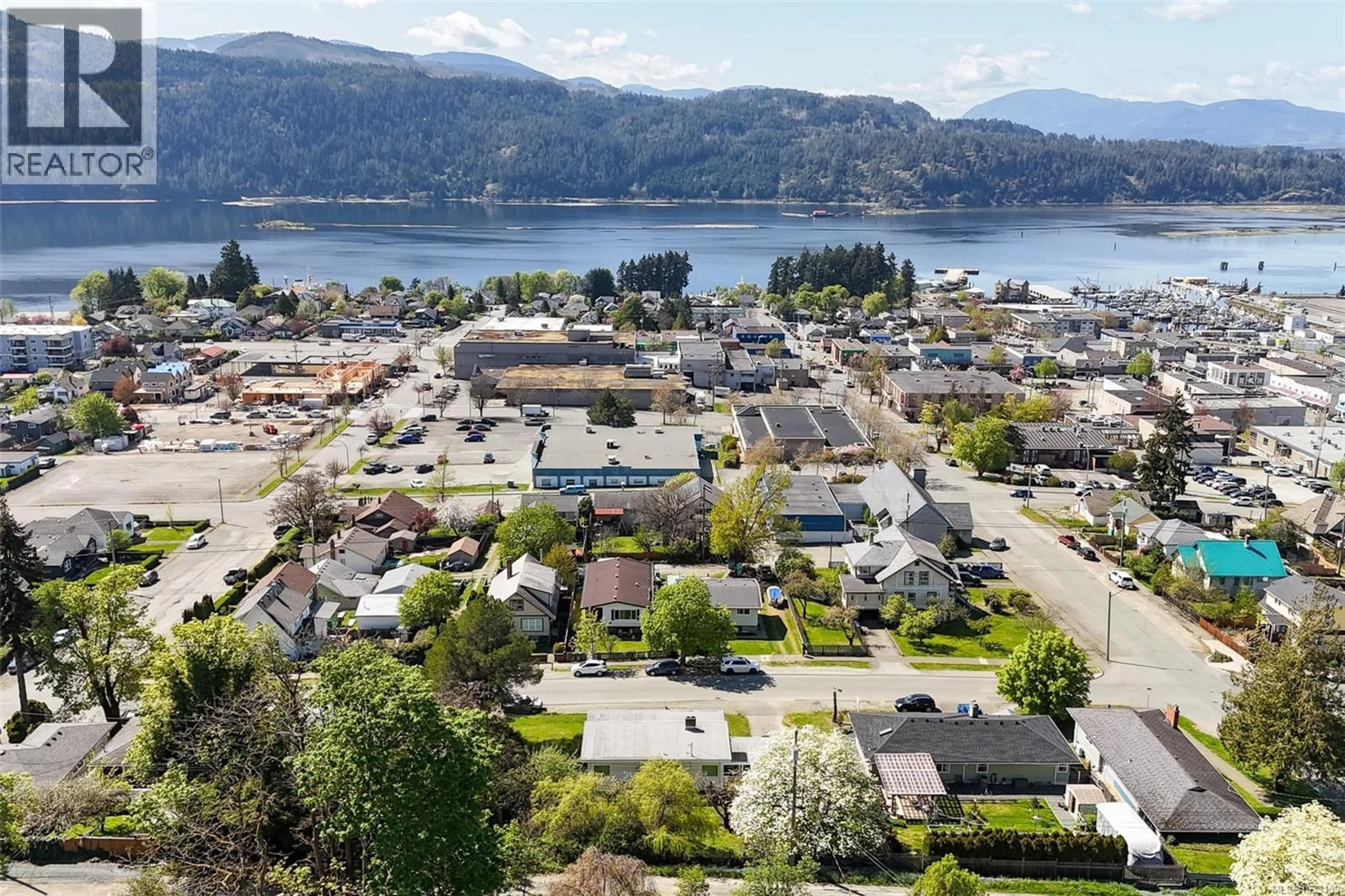 A pic from outside/outdoor area/front of a property/back of a property/a pic from drone, water/lake/river/ocean view for 2955 6TH AVENUE, Port Alberni British Columbia V9Y2H1