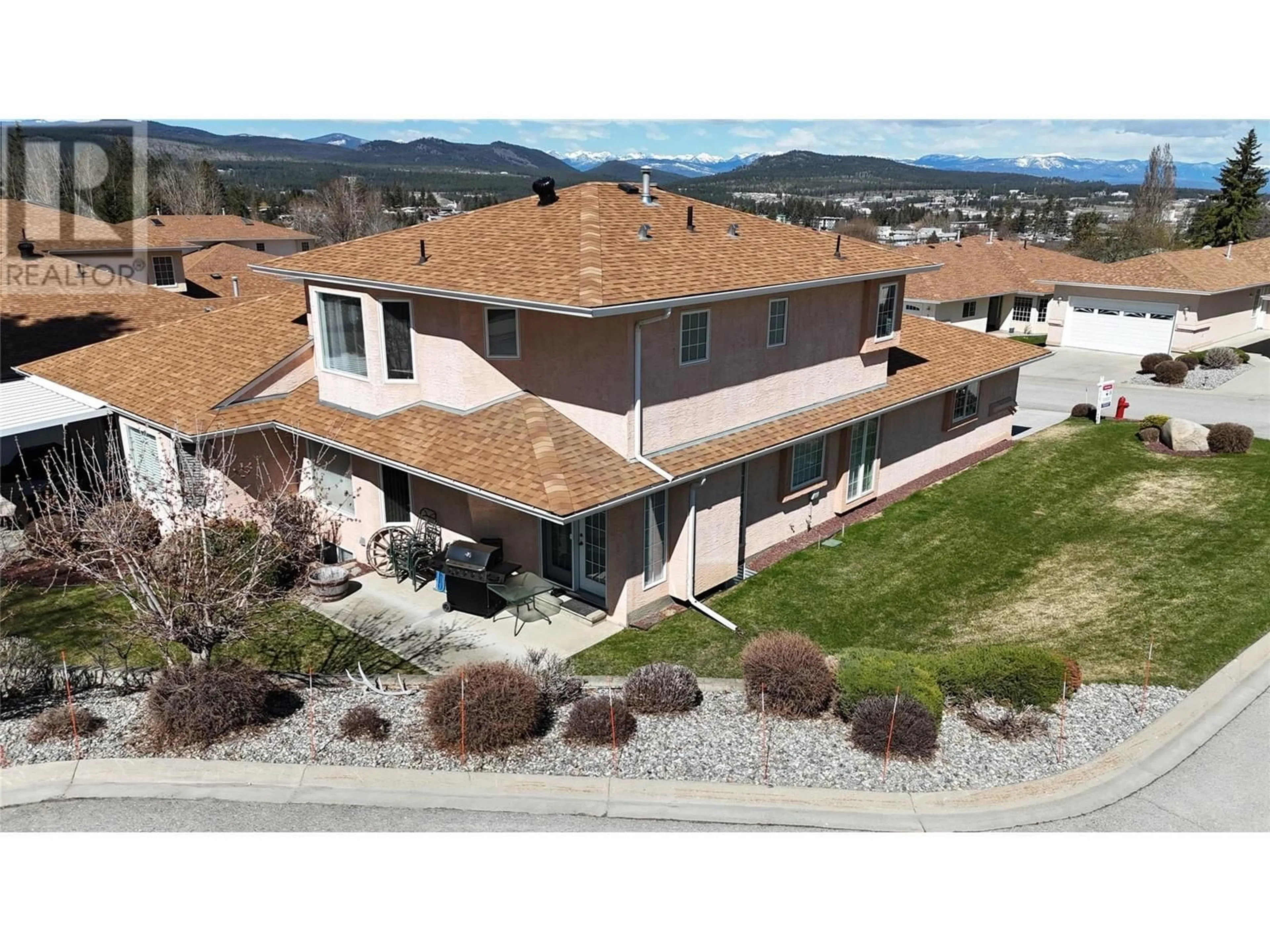 A pic from outside/outdoor area/front of a property/back of a property/a pic from drone, unknown for 22 - 617 27TH AVENUE SOUTH, Cranbrook British Columbia V1C6L1