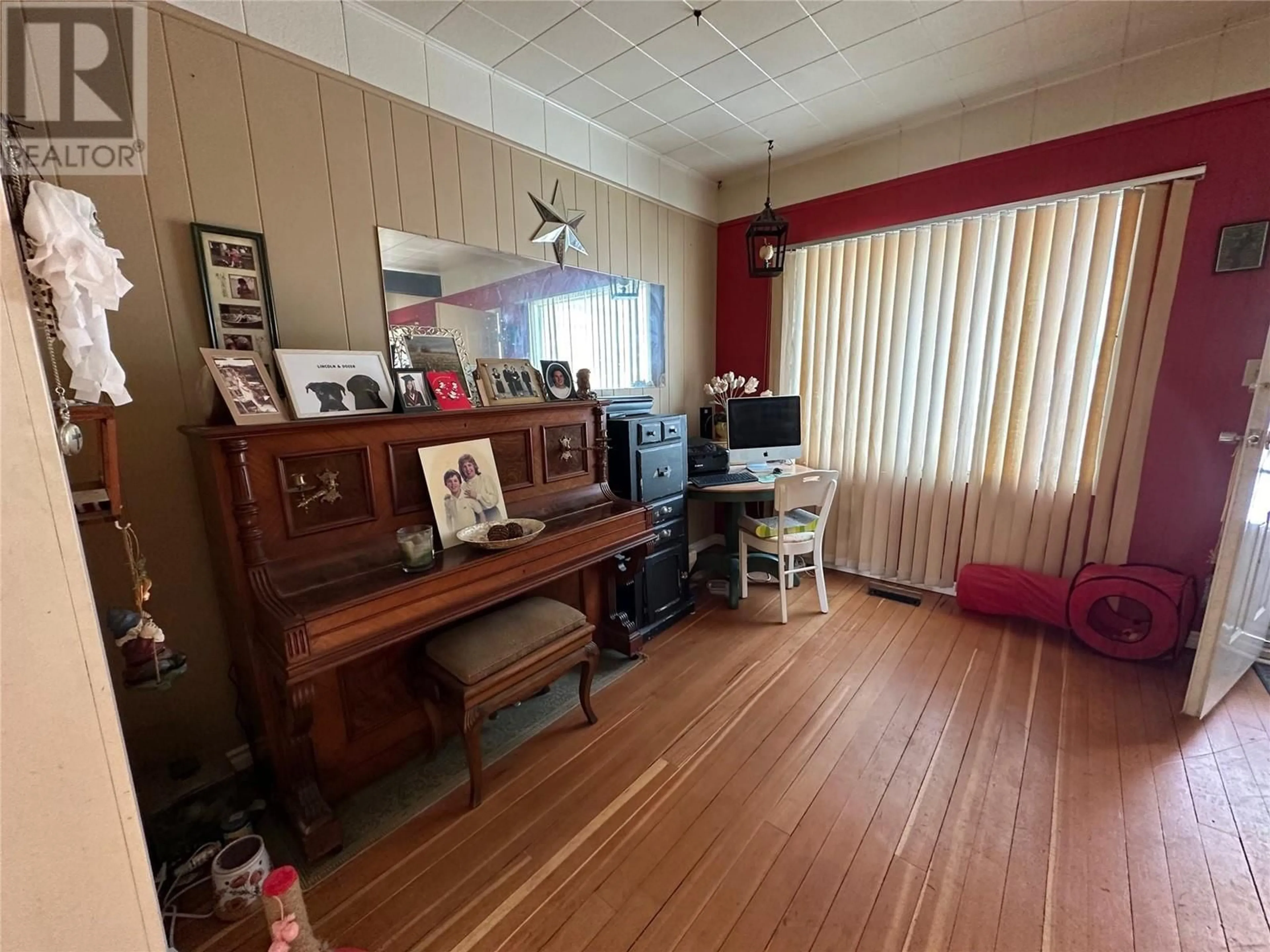 A pic of a room for 246 Penryn Avenue, Princeton British Columbia V0X1W0