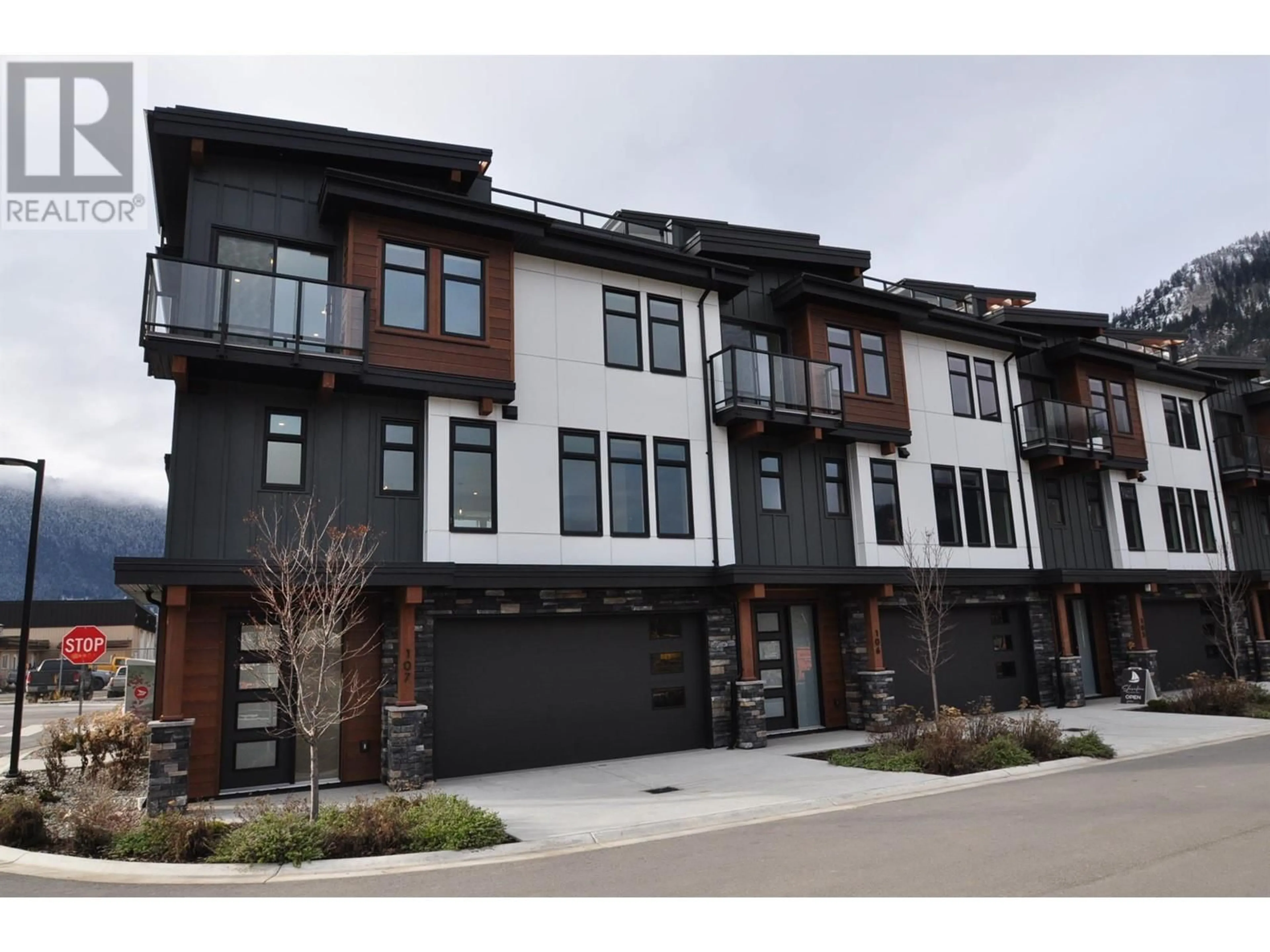 Home with brick exterior material, street for 910 LAKESIDE Drive Unit# 107, Nelson British Columbia V1L6G3