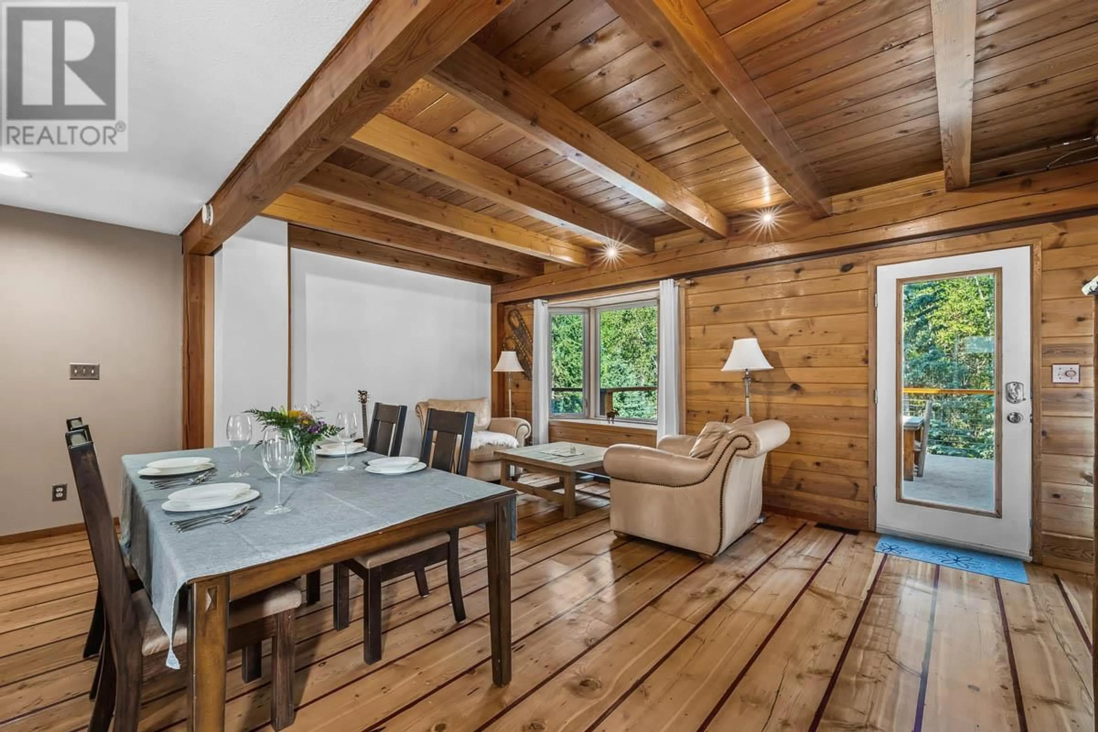 Dining room, wood/laminate floor for 1330 BURFIELD Drive, Sun Peaks British Columbia V0E5N0