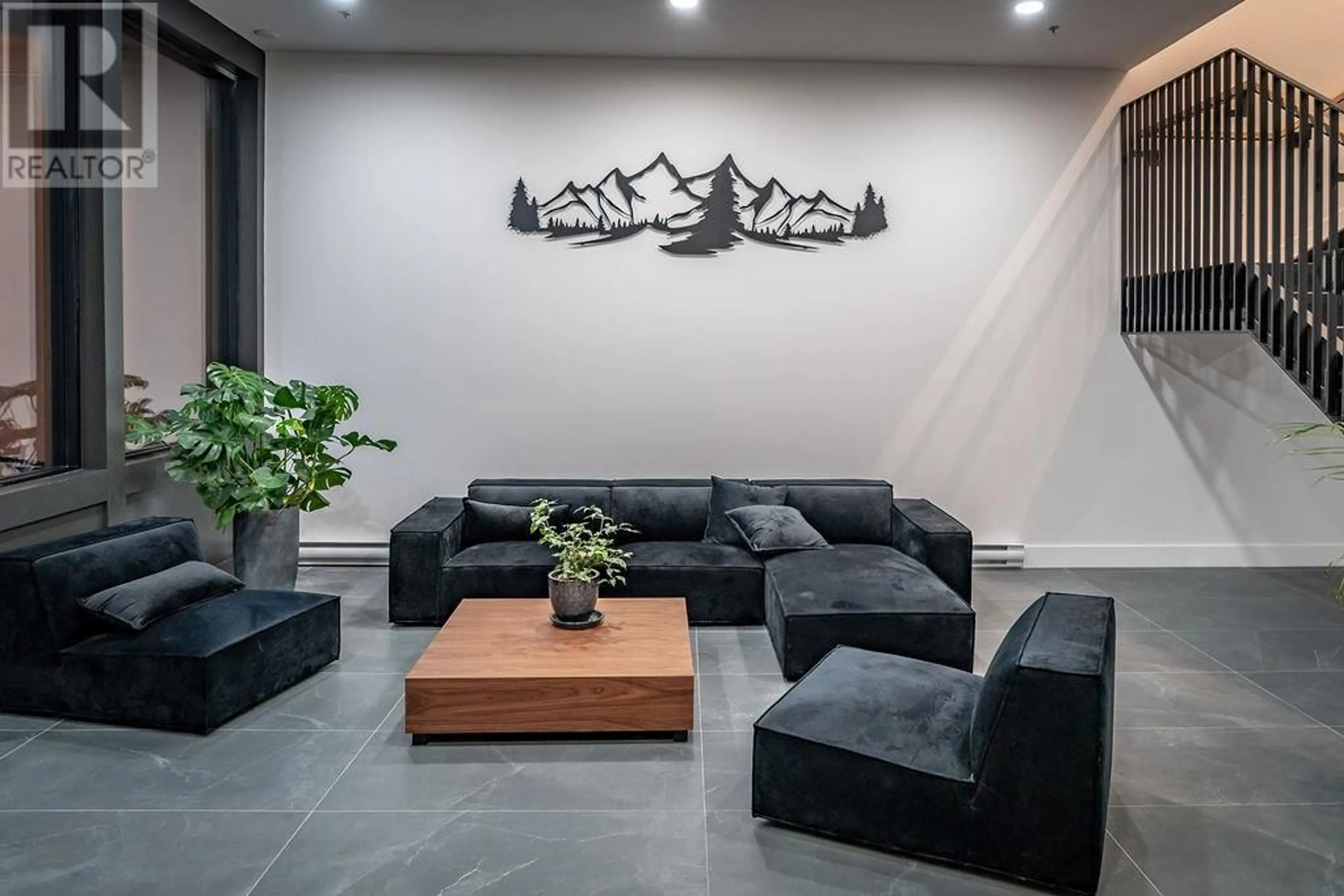 Living room with furniture, unknown for 402 - 514 VICTORIA STREET, Nelson British Columbia V1L4K8