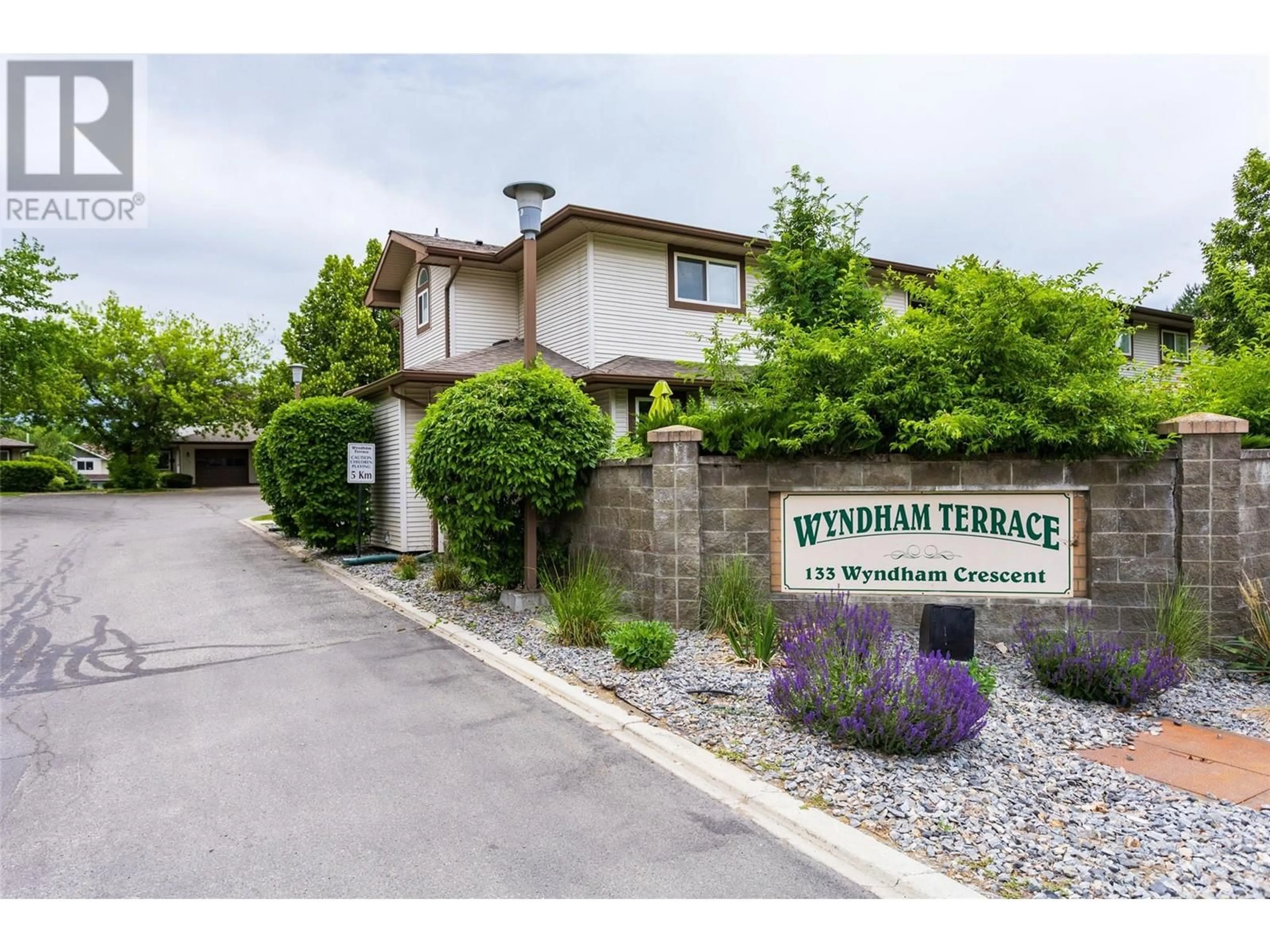 Unknown for 115 - 133 WYNDHAM CRESCENT, Kelowna British Columbia V1V1Y8