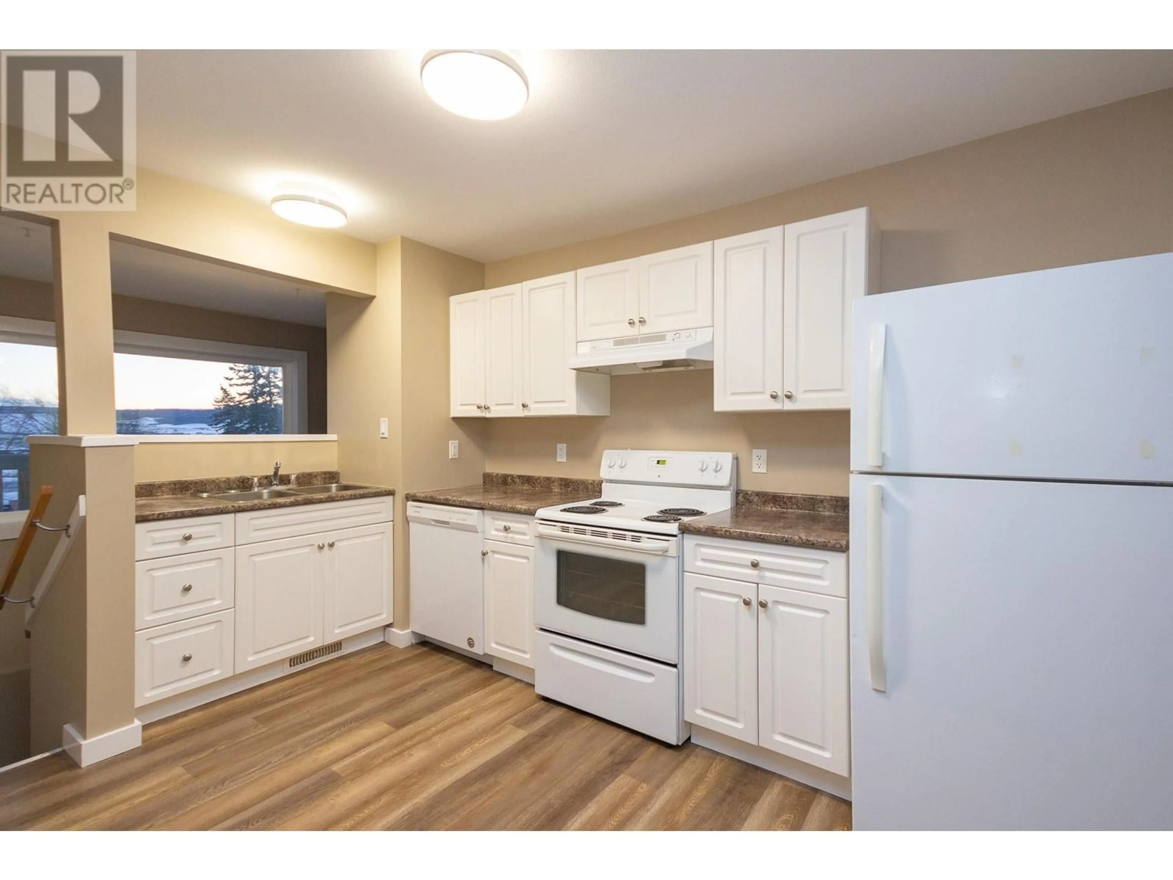 Standard kitchen, wood/laminate floor for 301 100A Avenue, Dawson Creek British Columbia V1G1X5