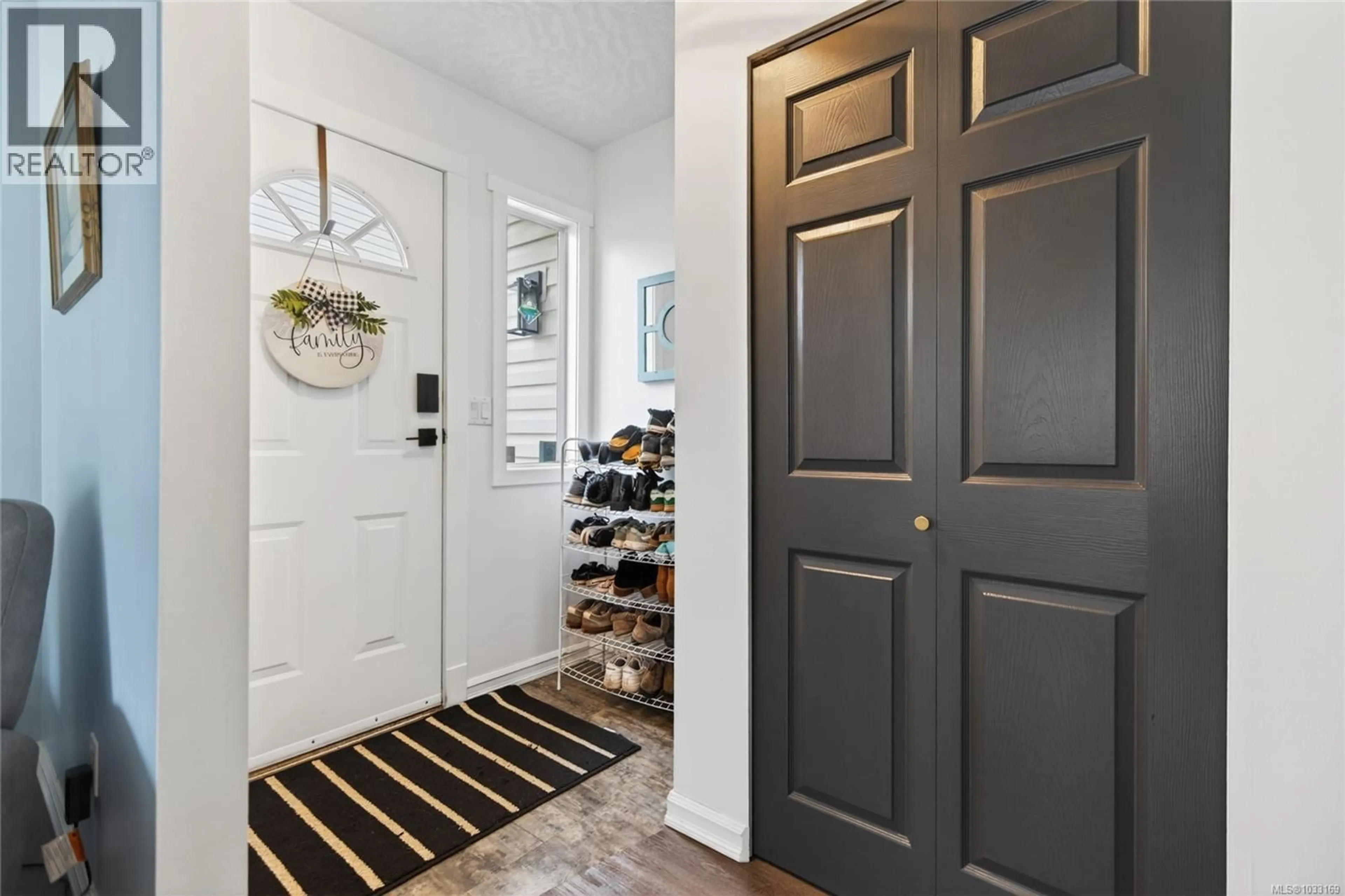 Indoor entryway for A - 139 MALCOLM PLACE, Courtenay British Columbia V9N8X8