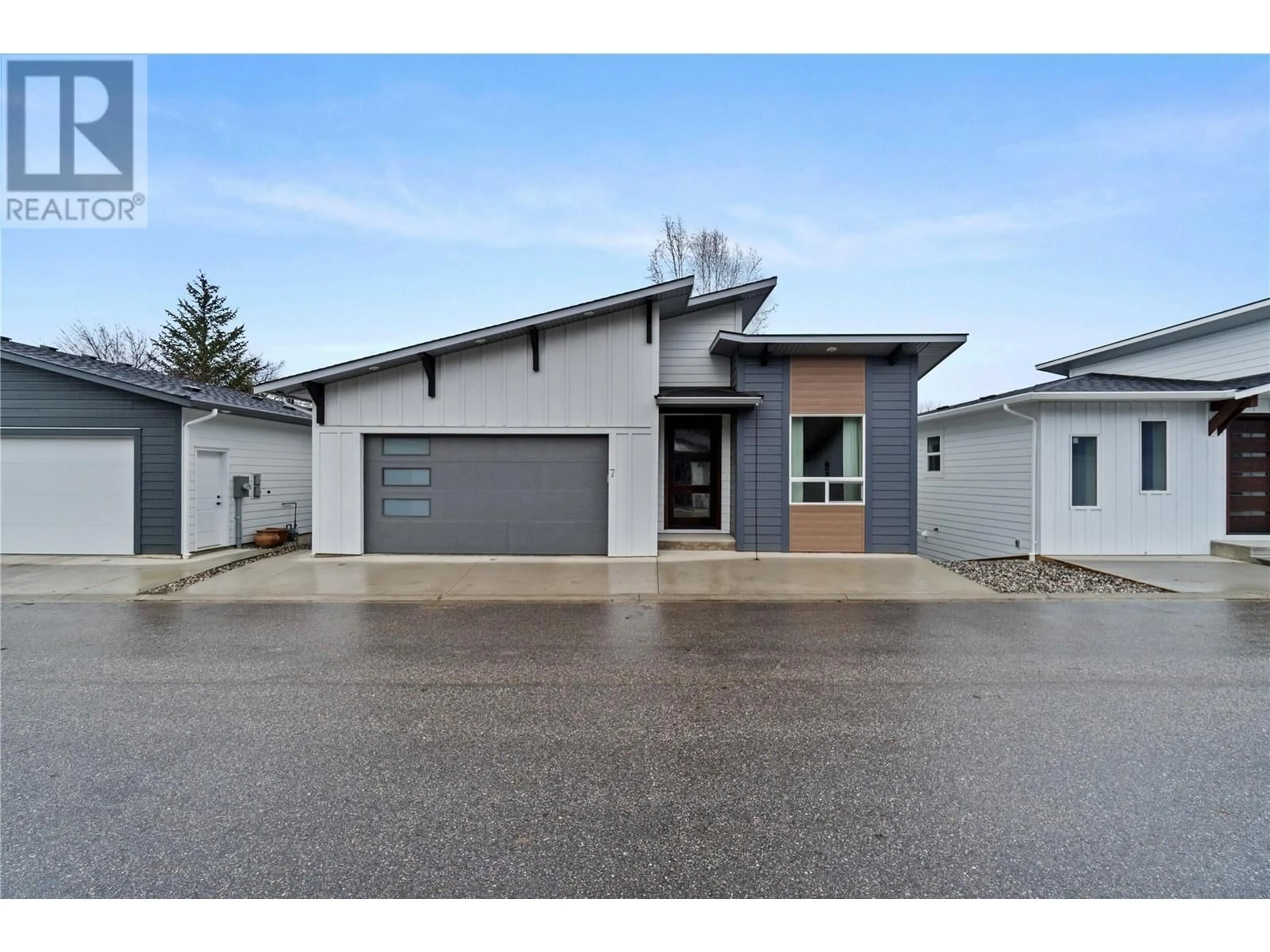 Unknown for 7 - 1840 10 STREET SOUTHWEST, Salmon Arm British Columbia V1E0H1