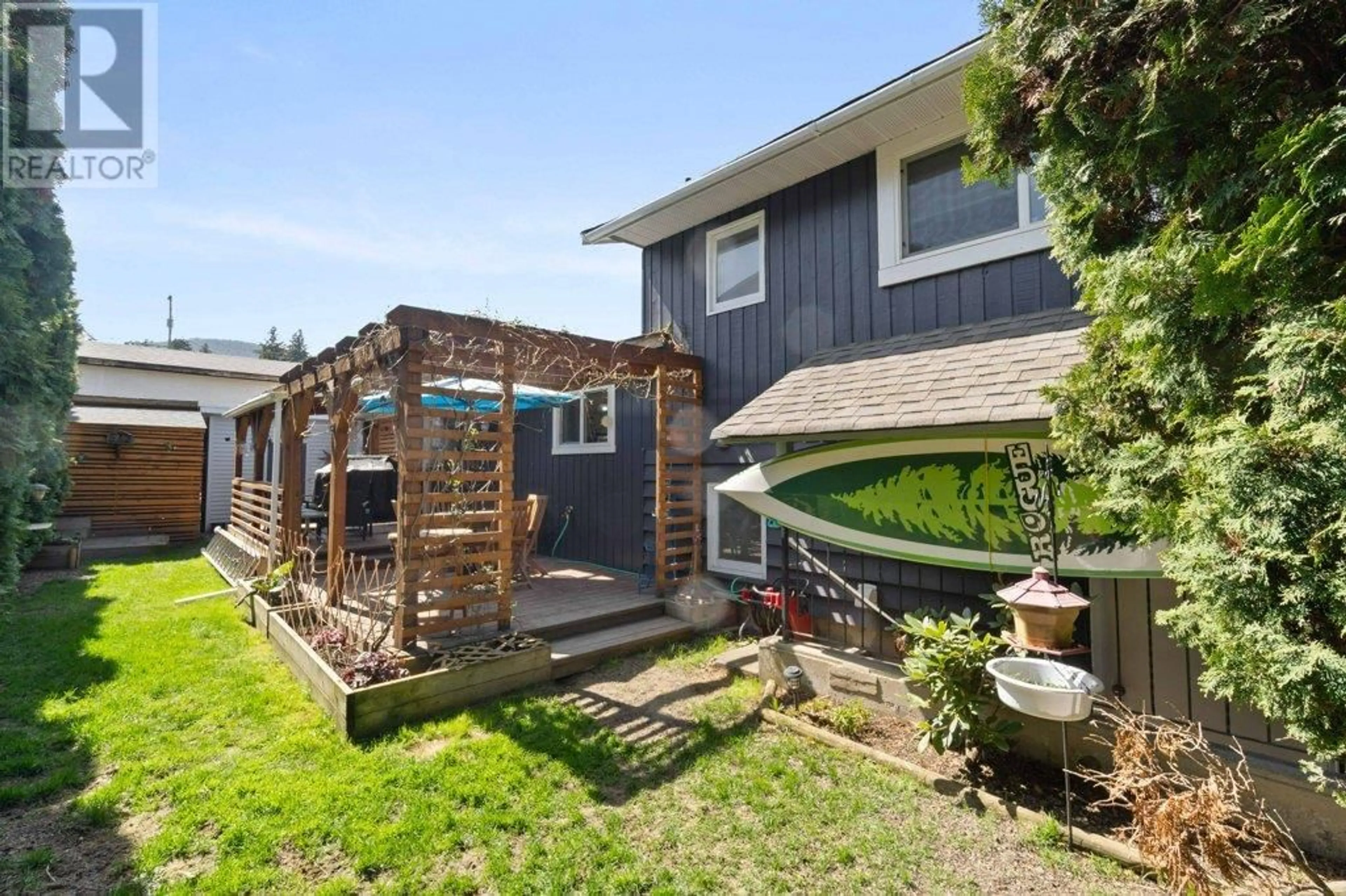Patio, unknown for 110 18 STREET NORTHEAST, Salmon Arm British Columbia V1E1P3