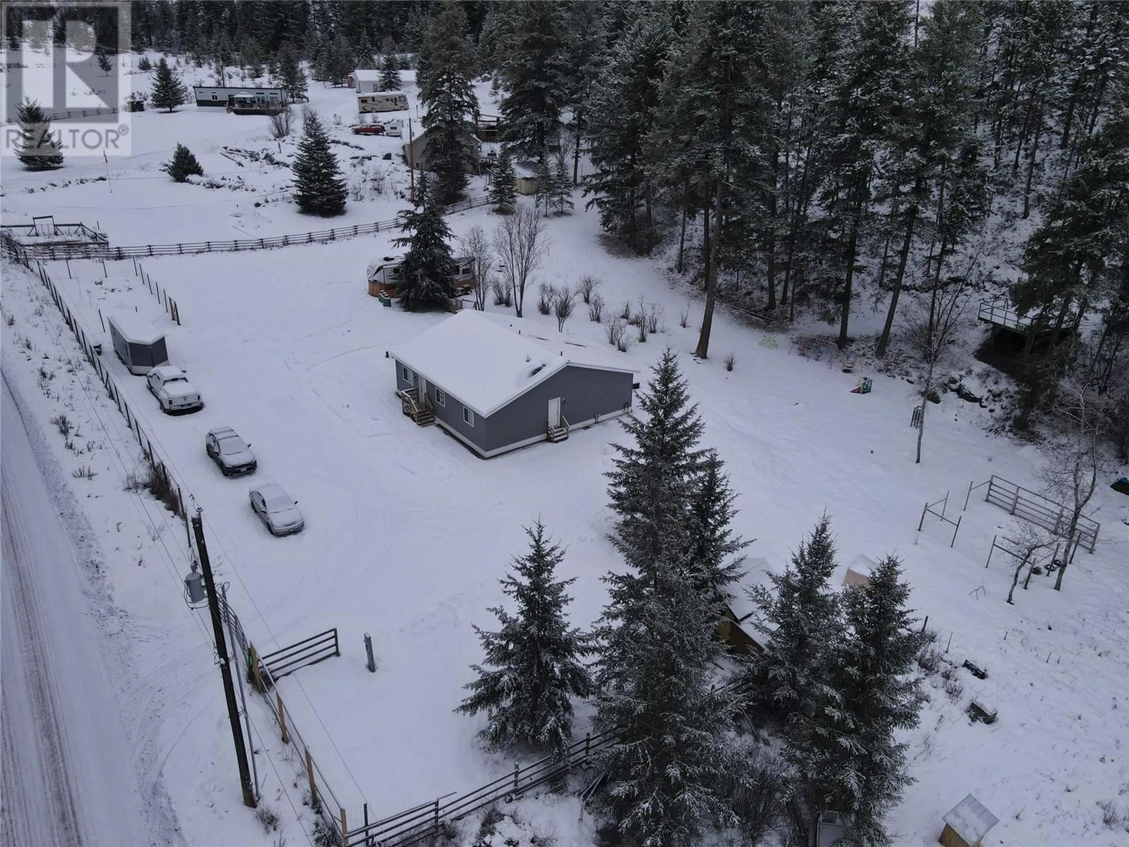 A pic from outside/outdoor area/front of a property/back of a property/a pic from drone, unknown for 1685 White Lake Road, Kaleden British Columbia V0H1K0