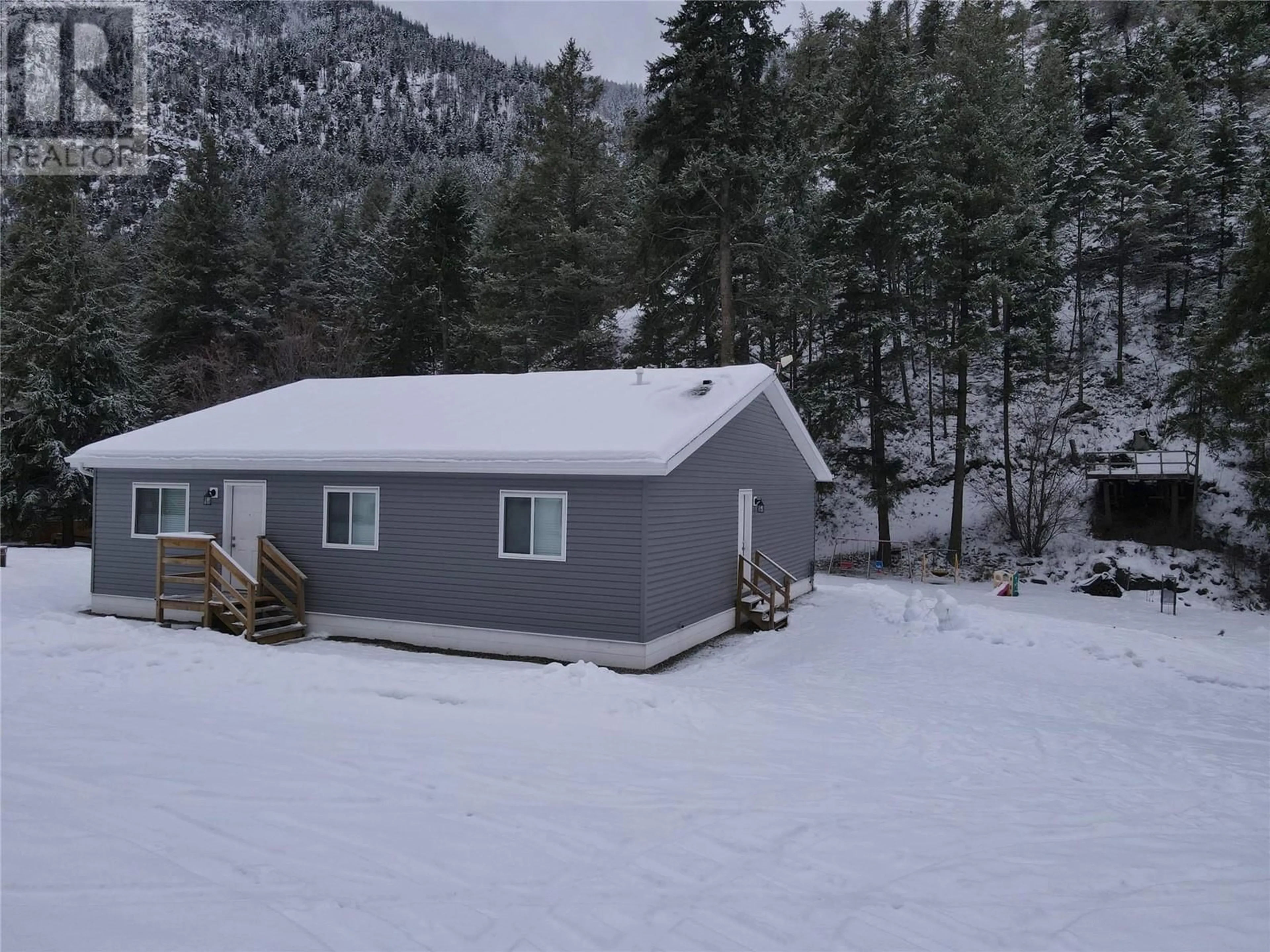 A pic from outside/outdoor area/front of a property/back of a property/a pic from drone, mountain view for 1685 White Lake Road, Kaleden British Columbia V0H1K0