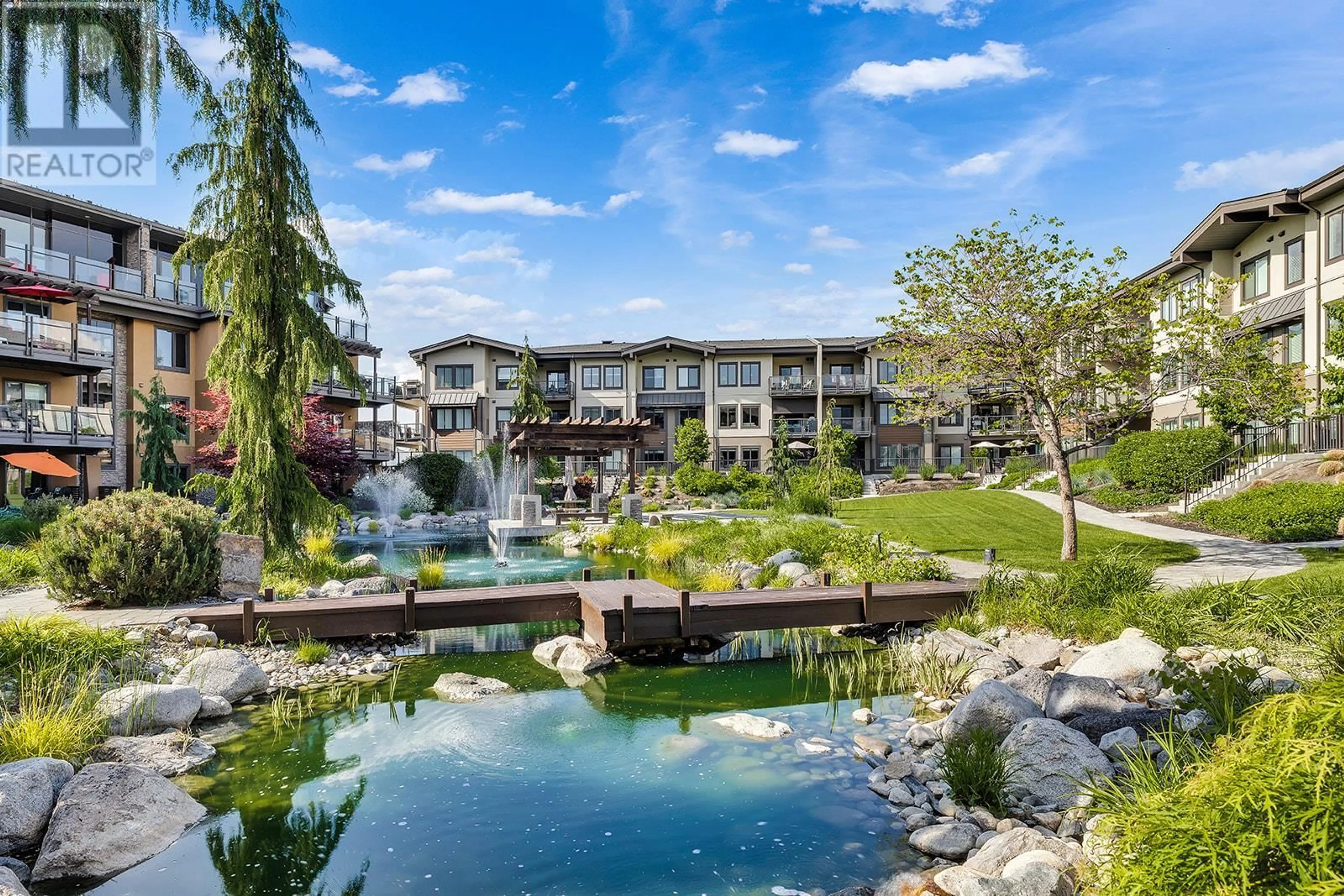 Pool for 580 Sarsons Road Unit# 309, Kelowna British Columbia V1W5H5