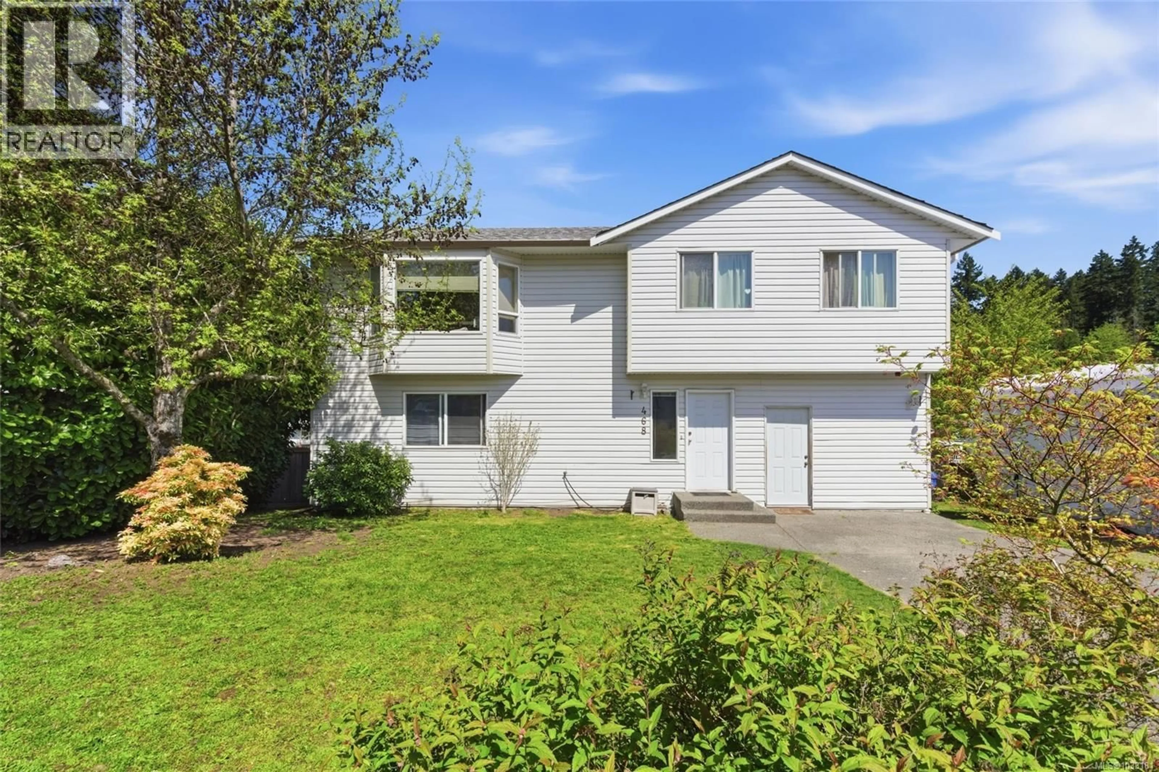 Home with vinyl exterior material, street for 468 MULBERRY DRIVE, Nanaimo British Columbia V9R6N8