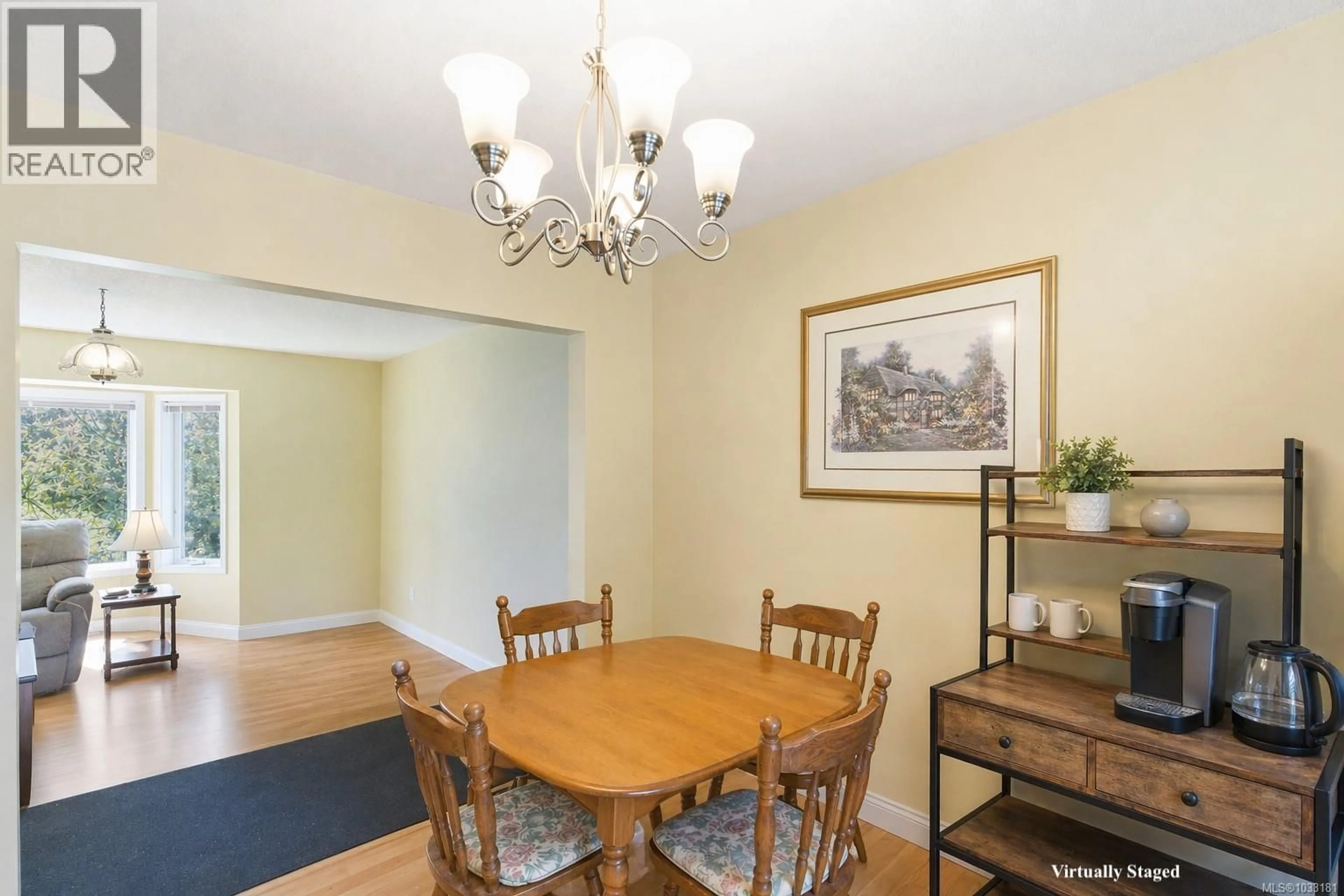 Dining room, wood/laminate floor for 468 MULBERRY DRIVE, Nanaimo British Columbia V9R6N8