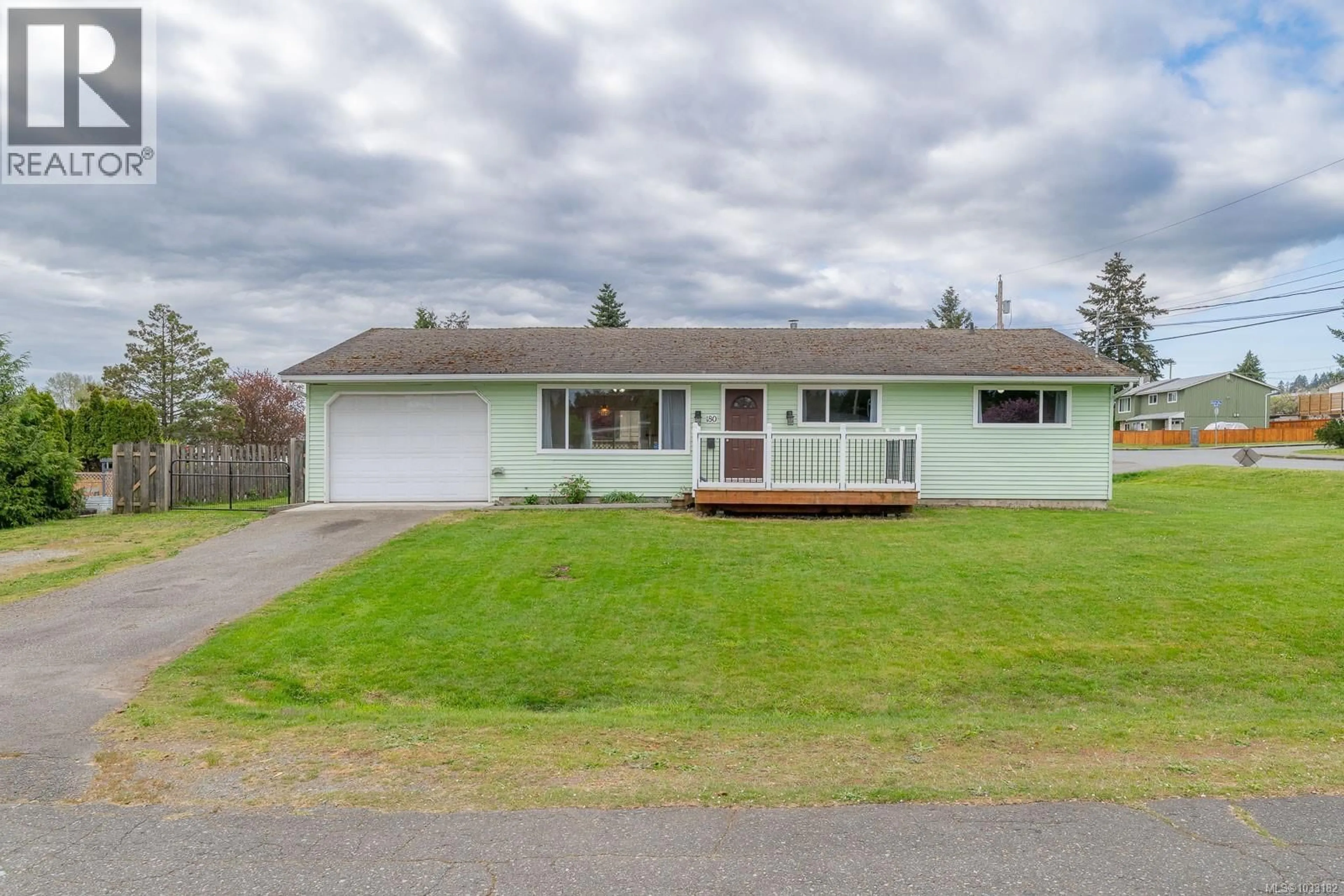 Home with vinyl exterior material, street for 180 O'HARA PLACE, Nanaimo British Columbia V9R1Y2