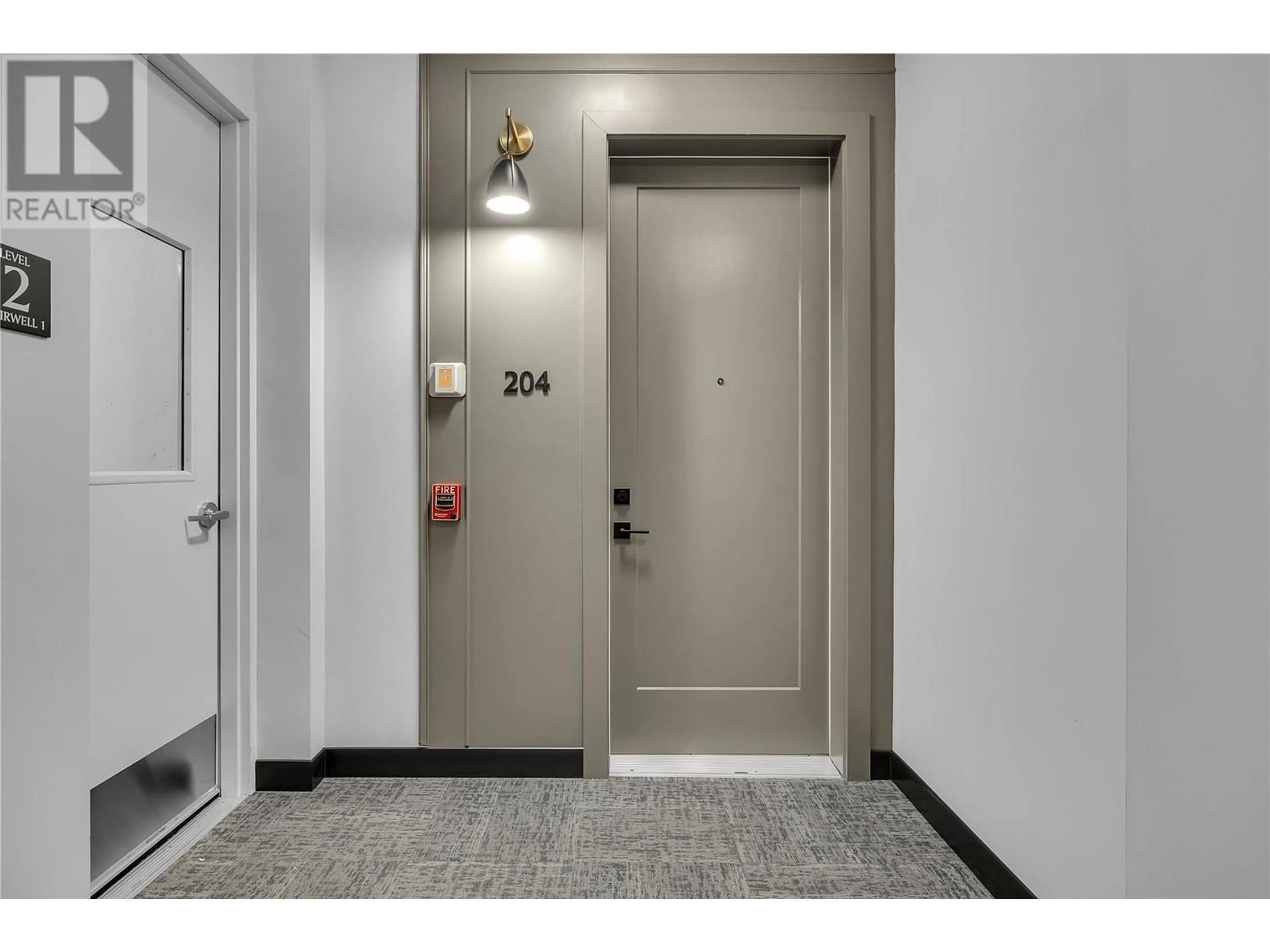 Indoor foyer for 959 Manhattan Drive Unit# 204 Lot# 5, Kelowna British Columbia V1Y1H7