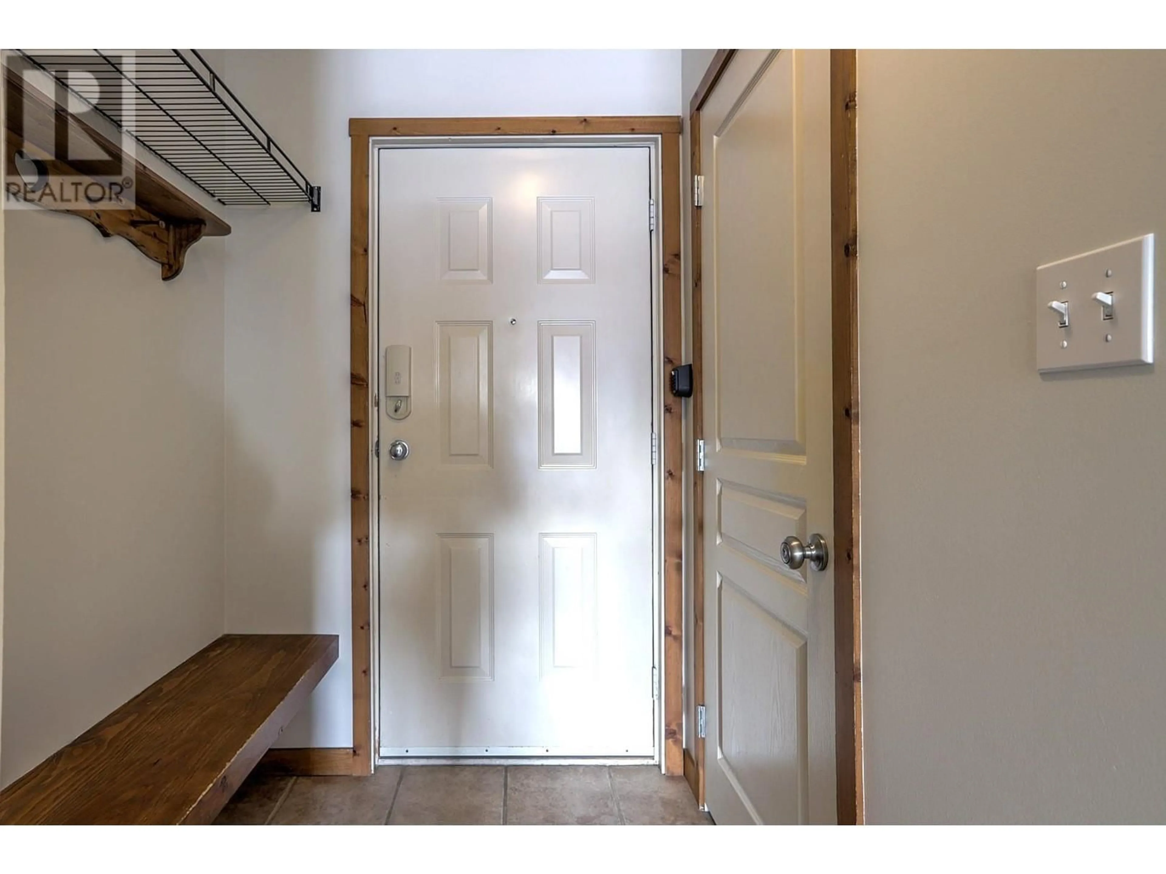 Indoor entryway for 9802 Silver Star Road Unit# 306, Silver Star British Columbia V1B3M1