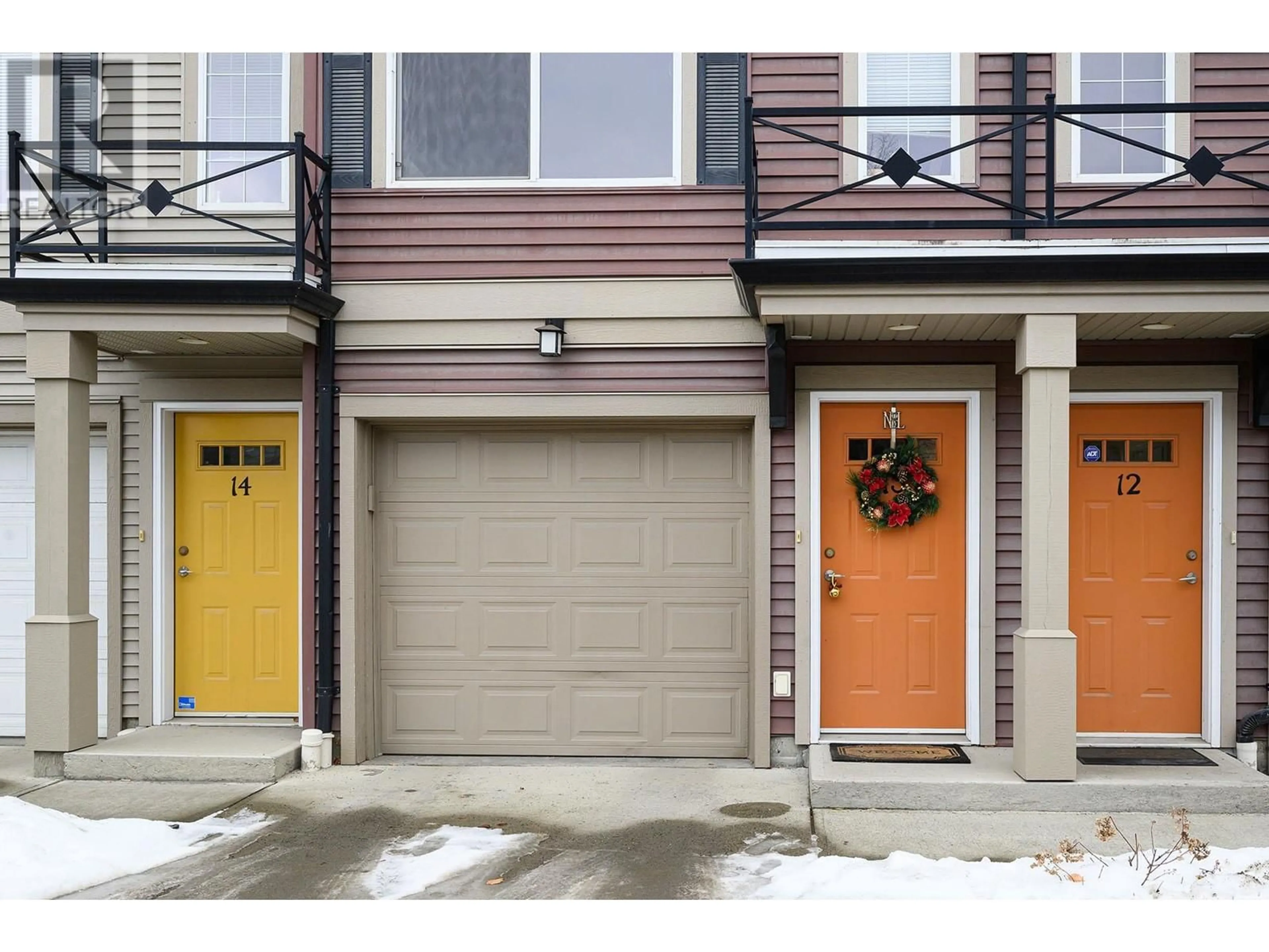 Indoor entryway for 1970 BRAEVIEW Place Unit# 13, Kamloops British Columbia V1S0A2