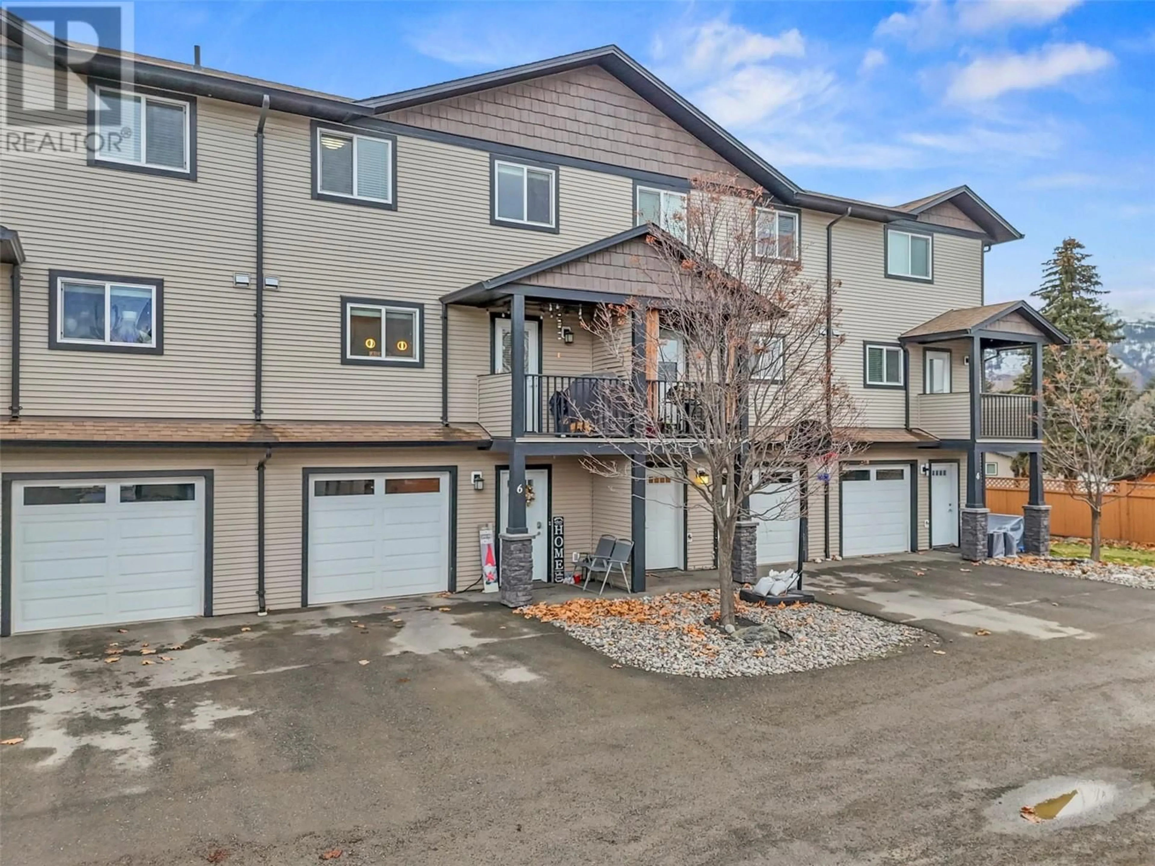 A pic from outside/outdoor area/front of a property/back of a property/a pic from drone, street for 6 - 1741 TRANQUILLE ROAD, Kamloops British Columbia V2B0C3